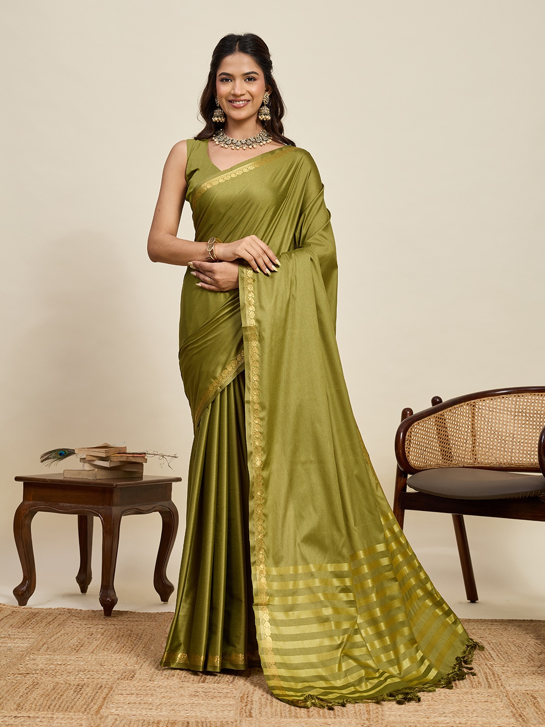 Mehendi Soft Silk Elegant Zari Border Woven Designer Saree