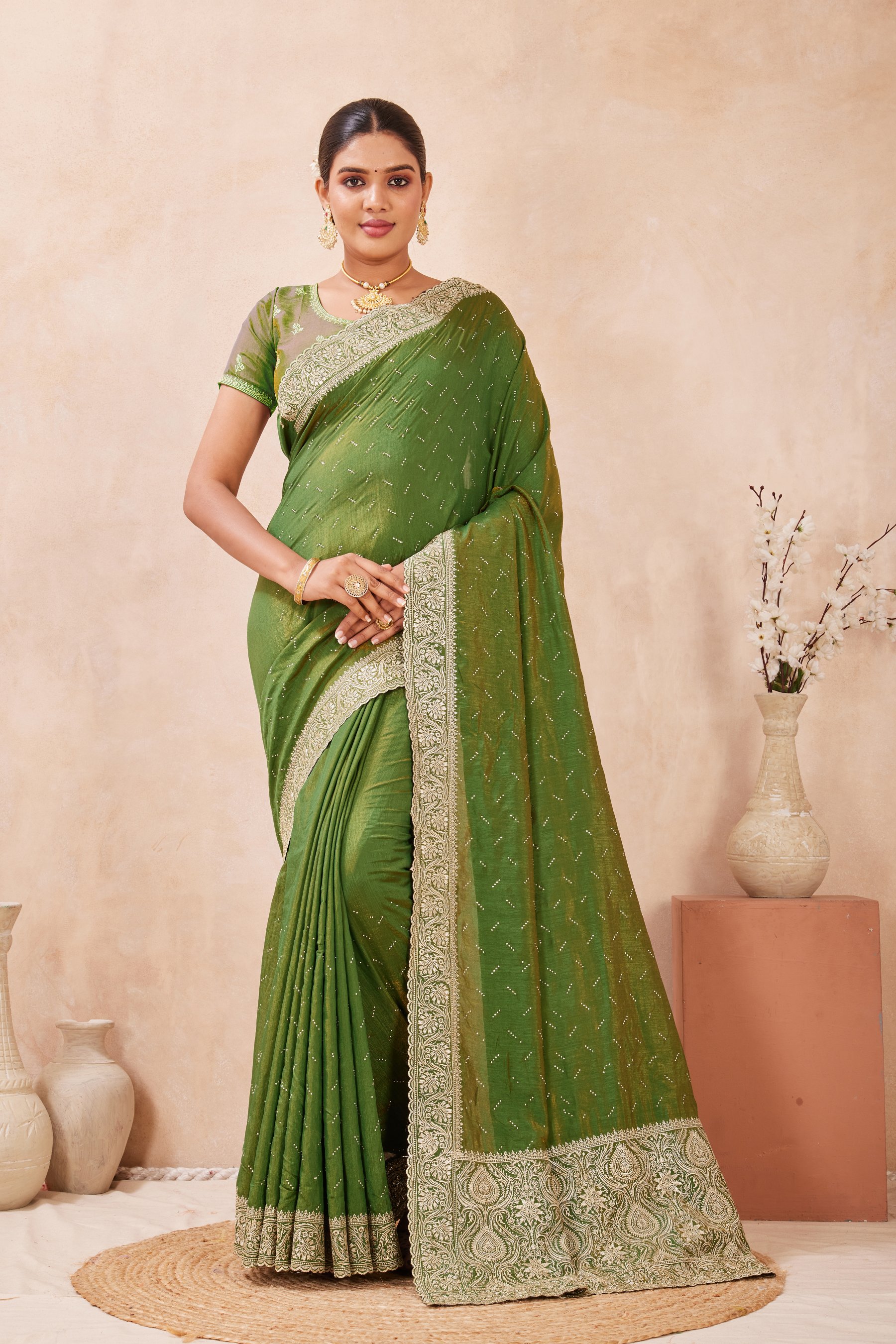 Mehendi Tow Ton Silk Saree with Zari Pallu