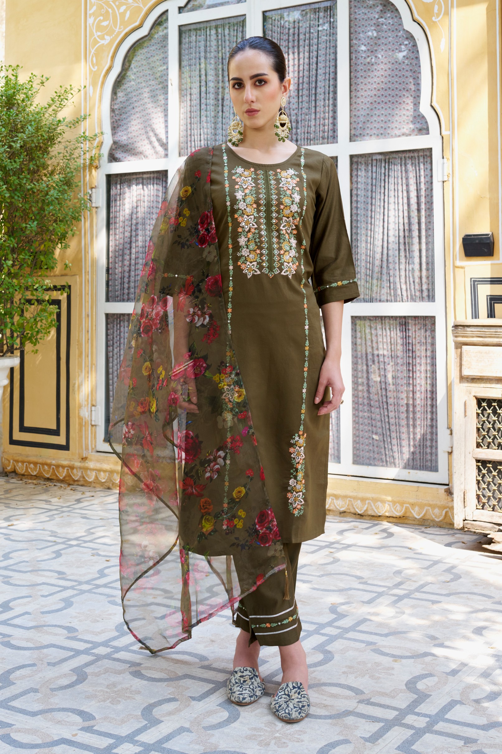 Mehendi Viscose Rayon Embroidered Salwar Suit