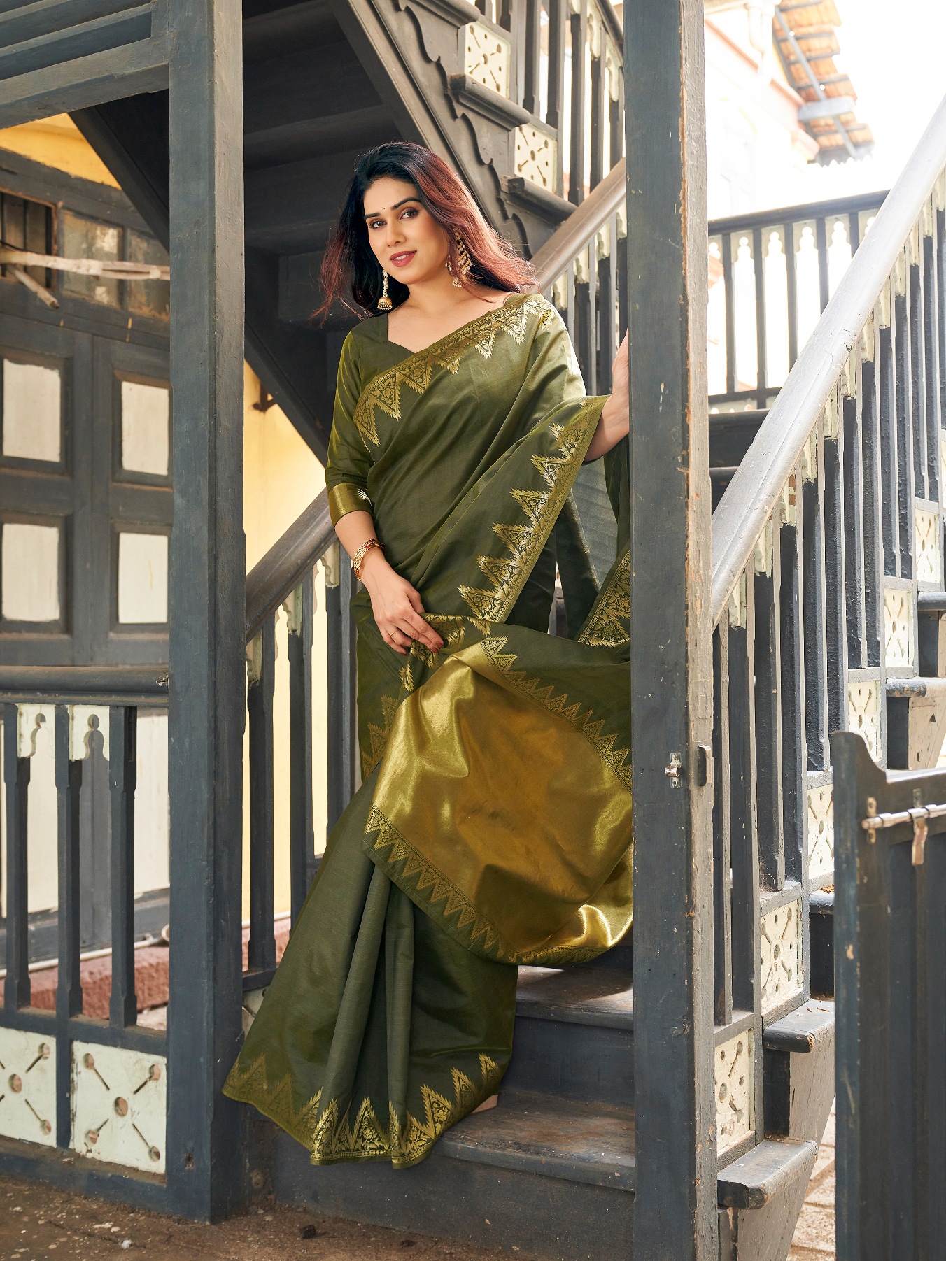 Mehendi Woven Gold Zari Banarasi Raw Silk Saree