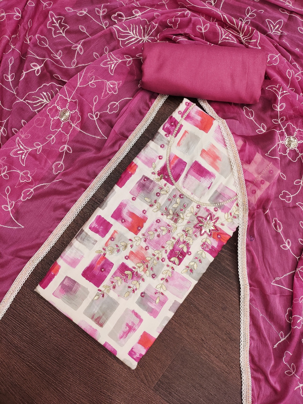Multi Pink Geometric Handwork Jam Cotton Straight Suit