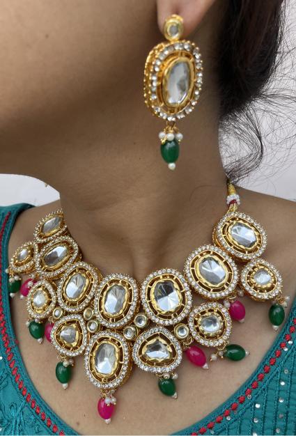 Multicolor Oval shaped Kundan Nacklace Set