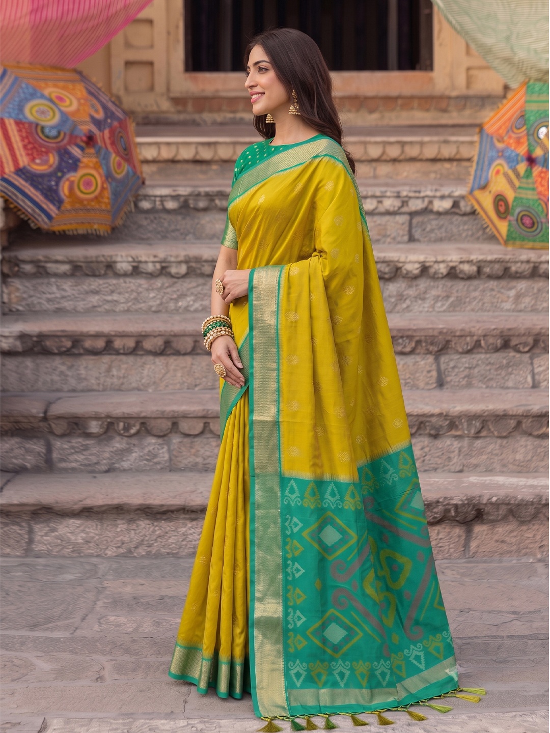 Mustard Heritage Butti Woven Zari Jacquard Designer Soft Silk Saree