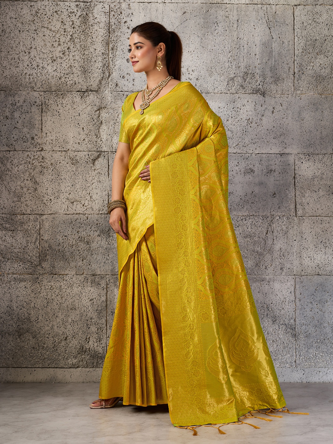 Mustard Yellow Jacquard Kanjivaram Silk Blend Saree