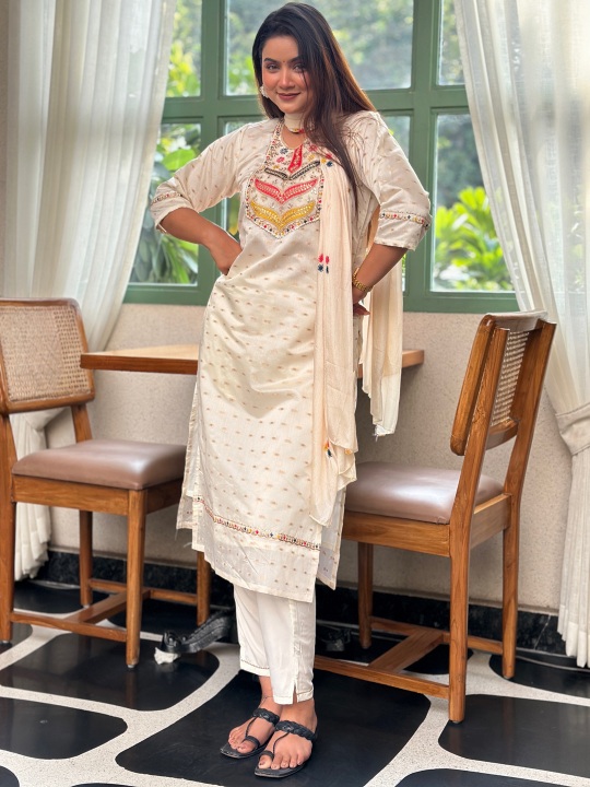 Off White Beads Embroidered Chanderi Silk Salwar Suit