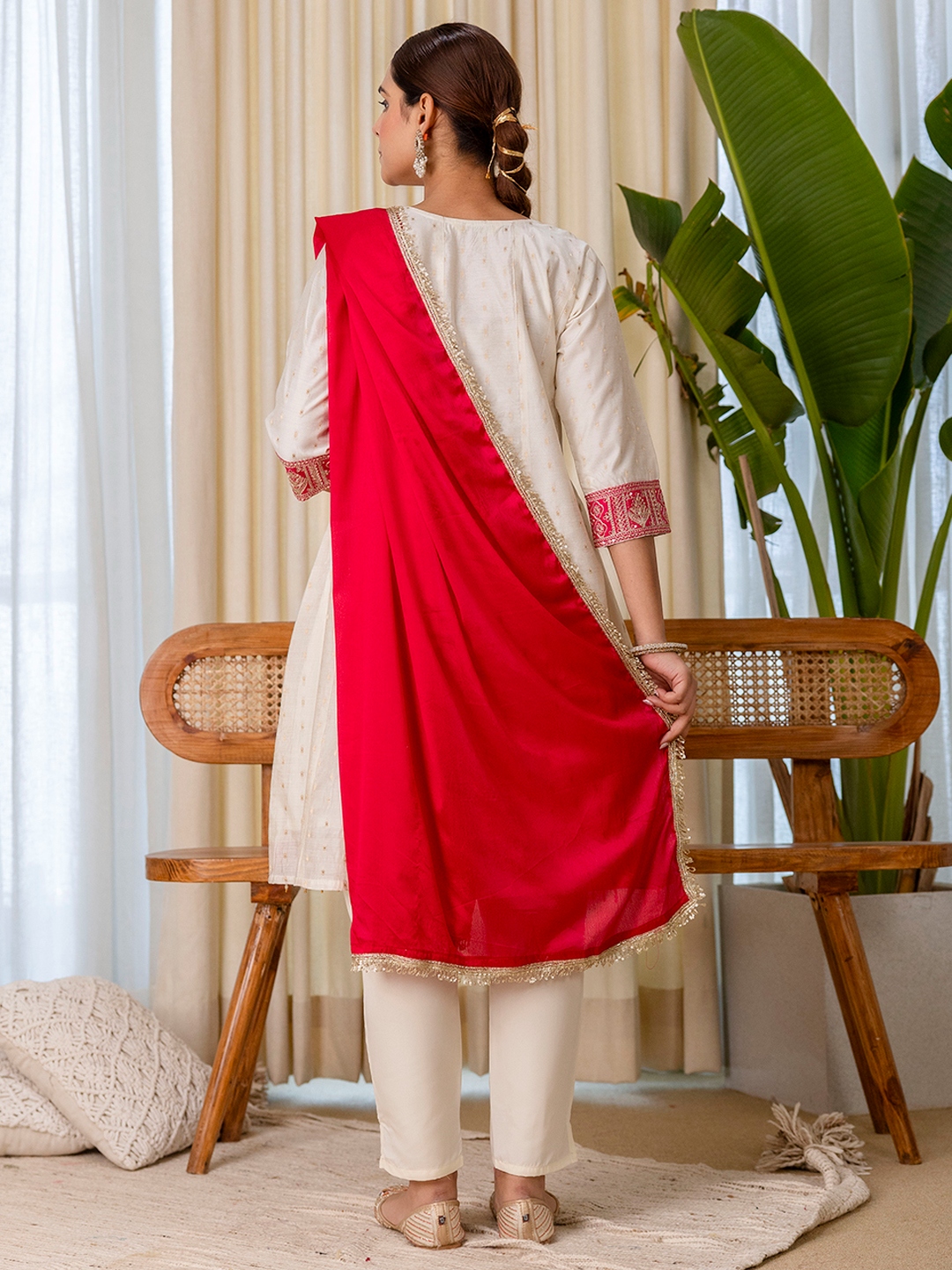 Off White Floral Embroidered Silk Blend Salwar Suit — alternate view