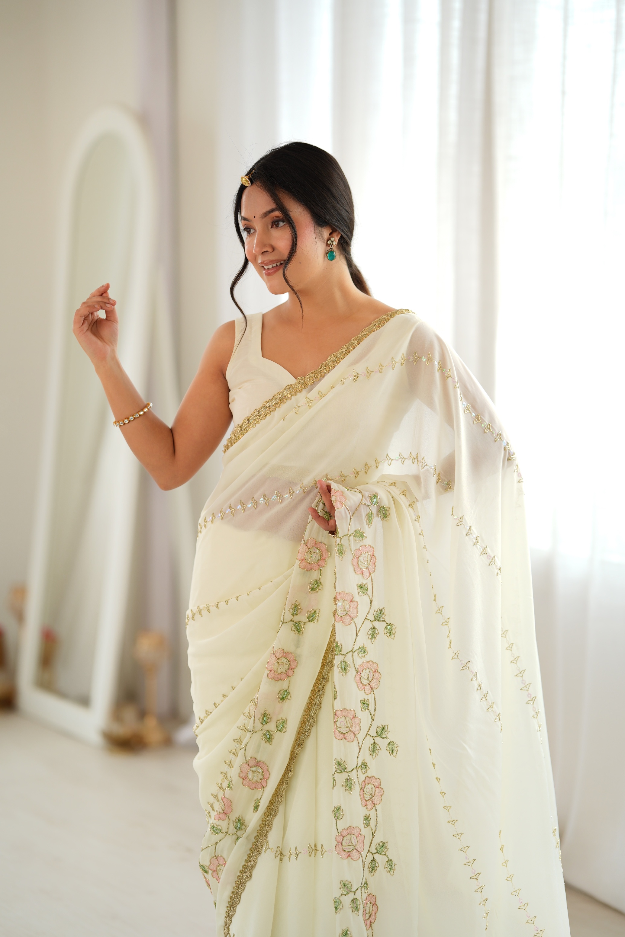 Off White Floral Embroidered Star Georgette Saree