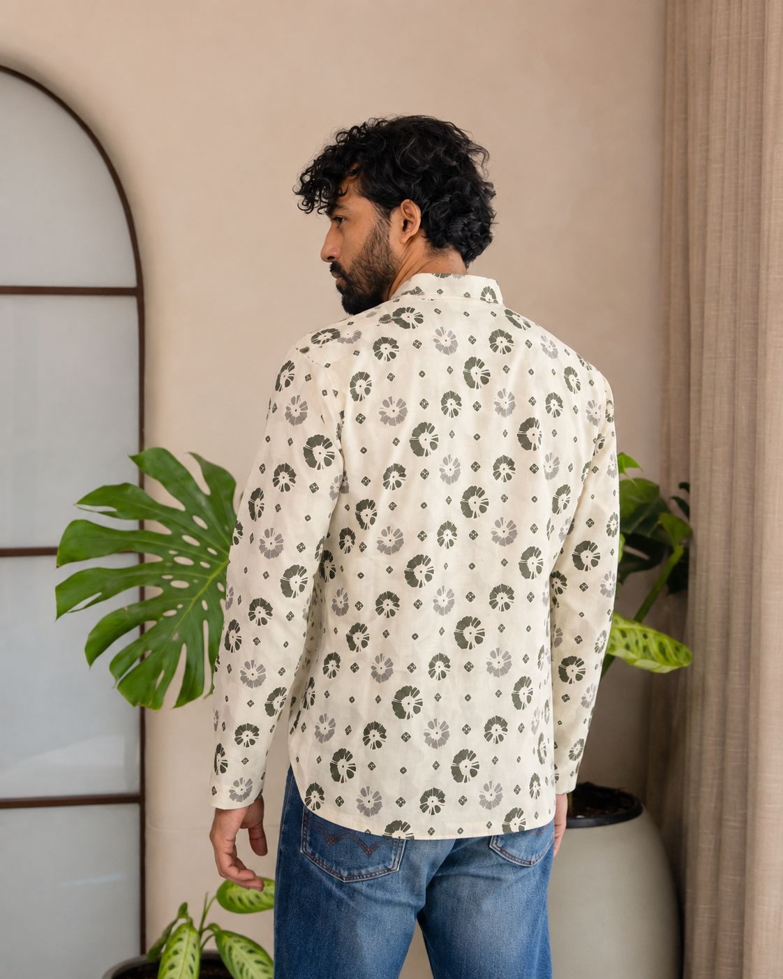 Off White Paisley Printed Swiss Linen Short Kurta — alternate view
