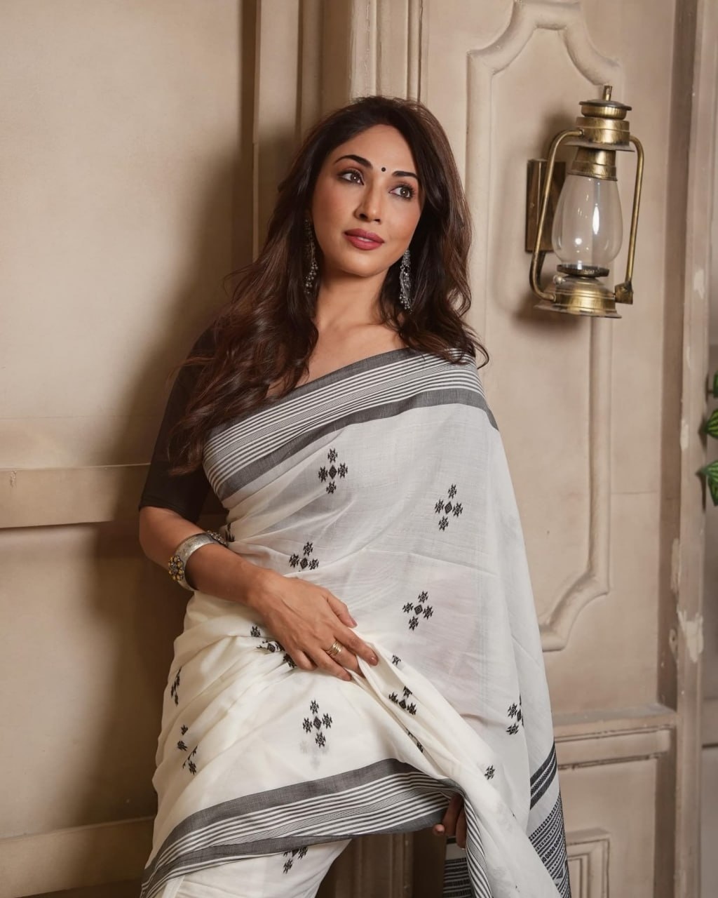Off White Printed Linen Cotton Saree