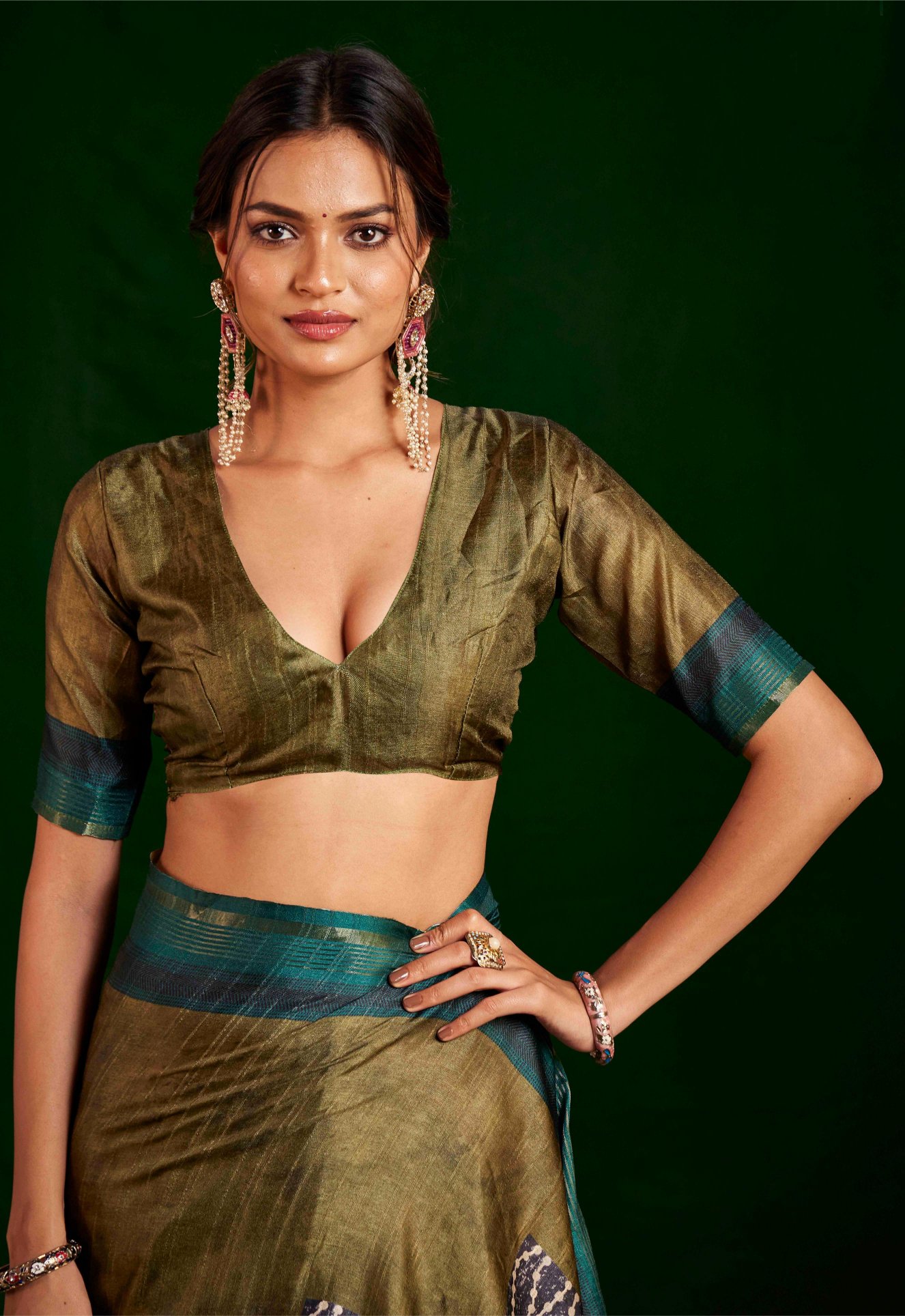 Parrot Green Gathan Silk Woven Designer Digital Printed Saree