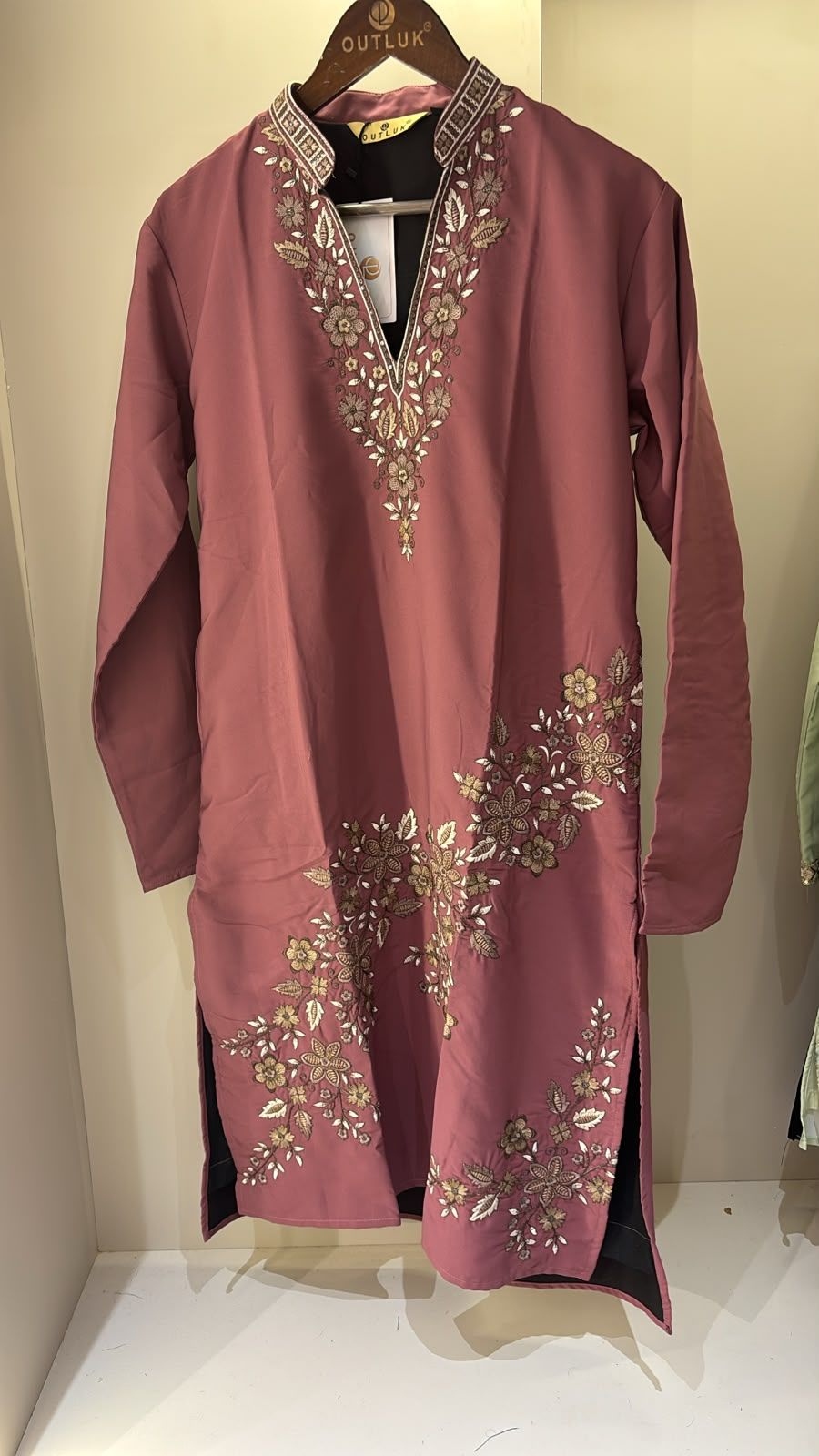 Peach Floral Sequined Lachaka Kurta Pyjama