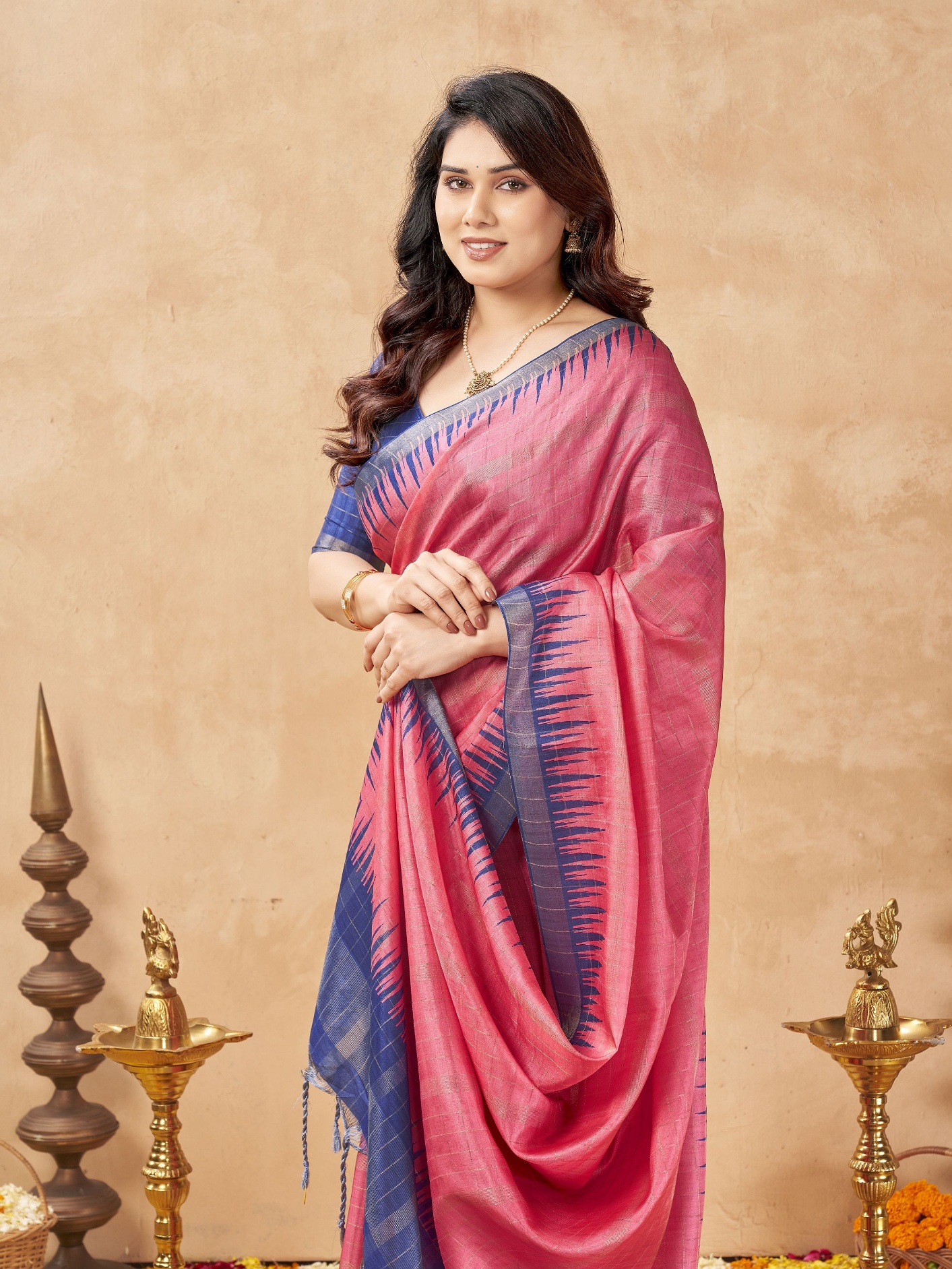 Pink Checked Weaving Zari Tussar Silk Saree