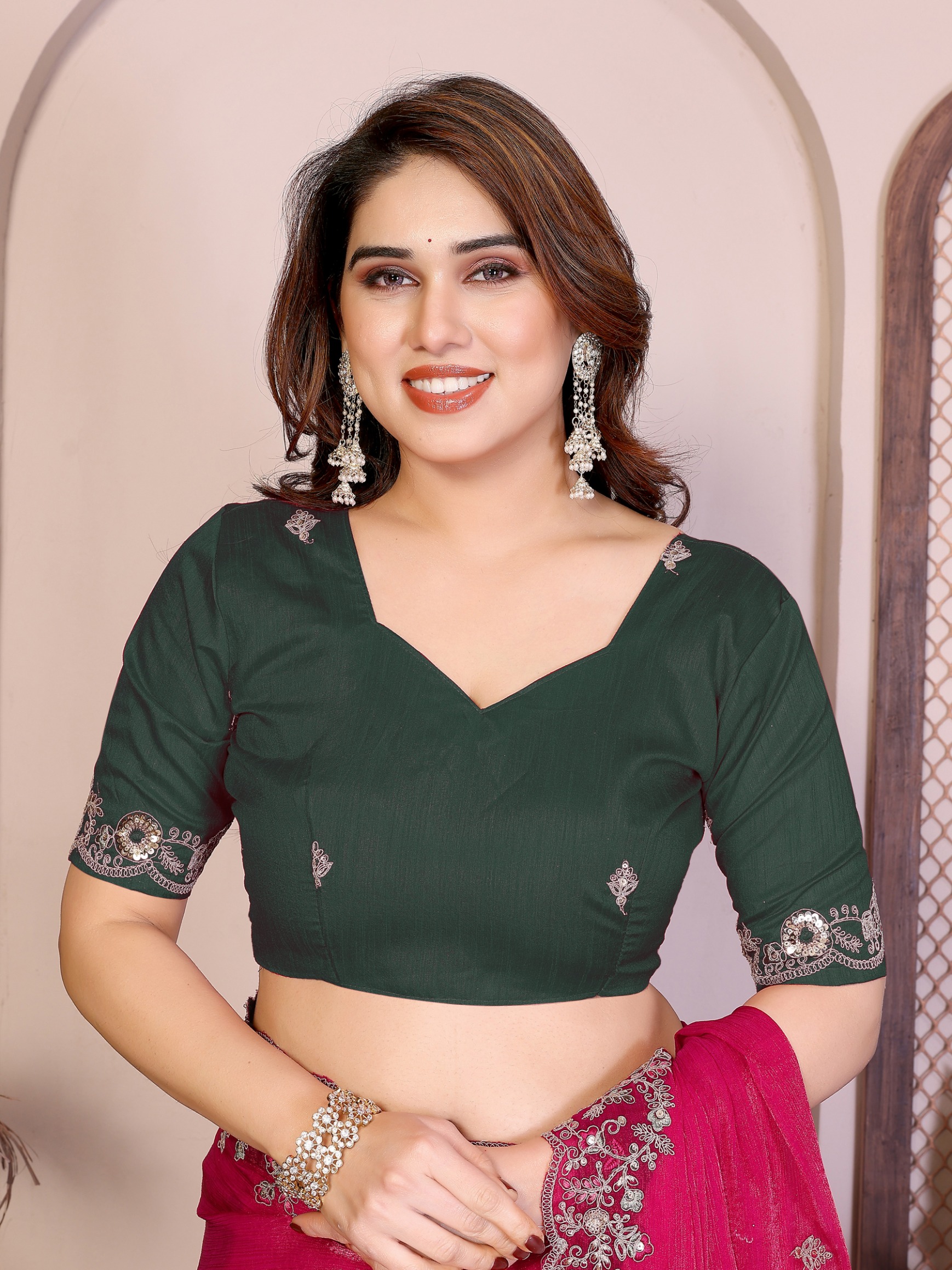 Pink Floral Butti Embroidered Fendy Chiffon Saree