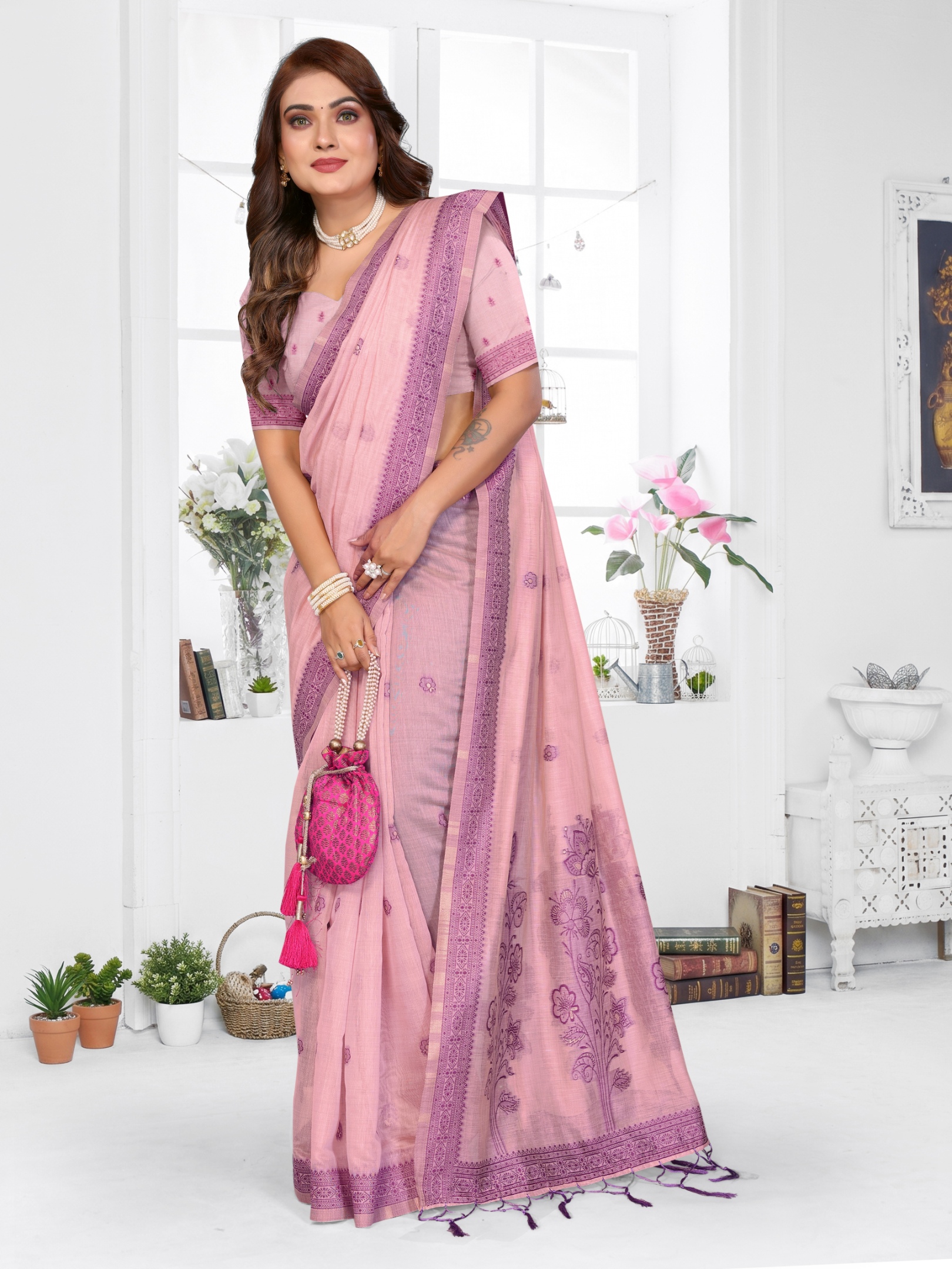 Pink Floral Jacquard Spun Cotton Saree