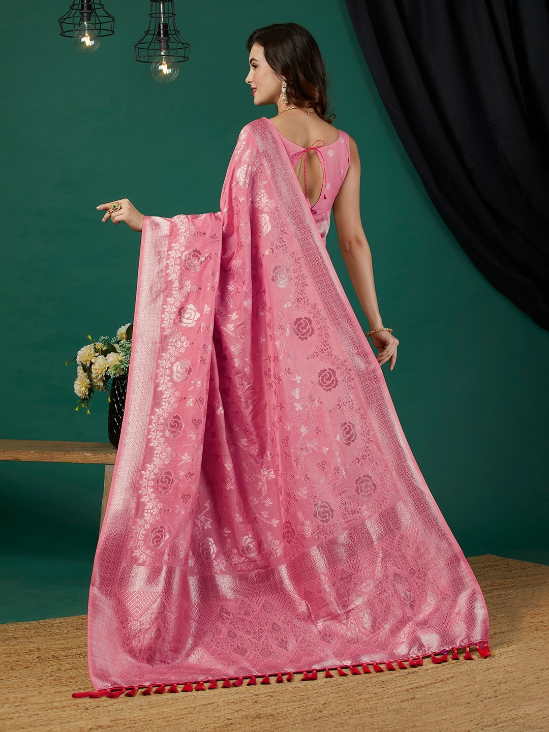 Pink Floral Jari Weaving Crepe Silk Saree — alternate view