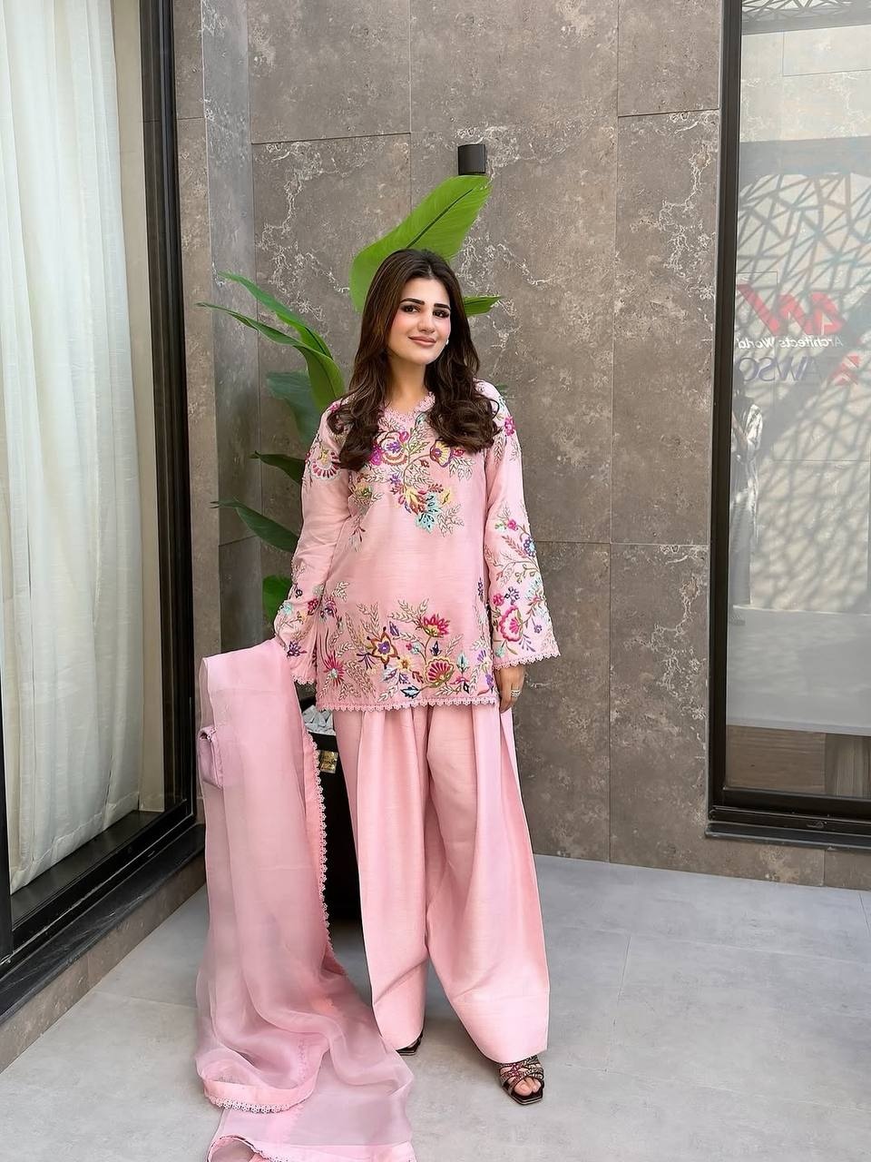 Pink Floral Sequance Embroidery Crepe Silk Indo Western Set