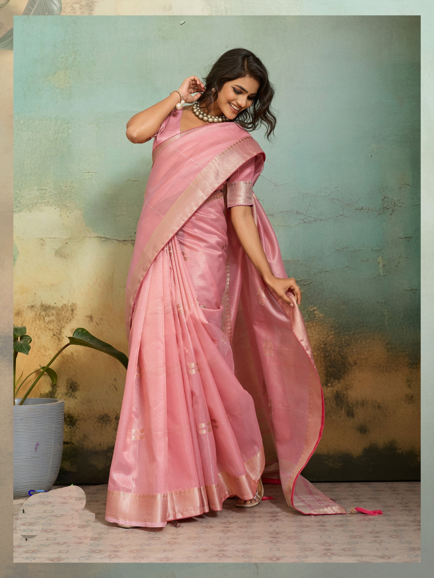 Pink Floral Zari Linen Silk Saree