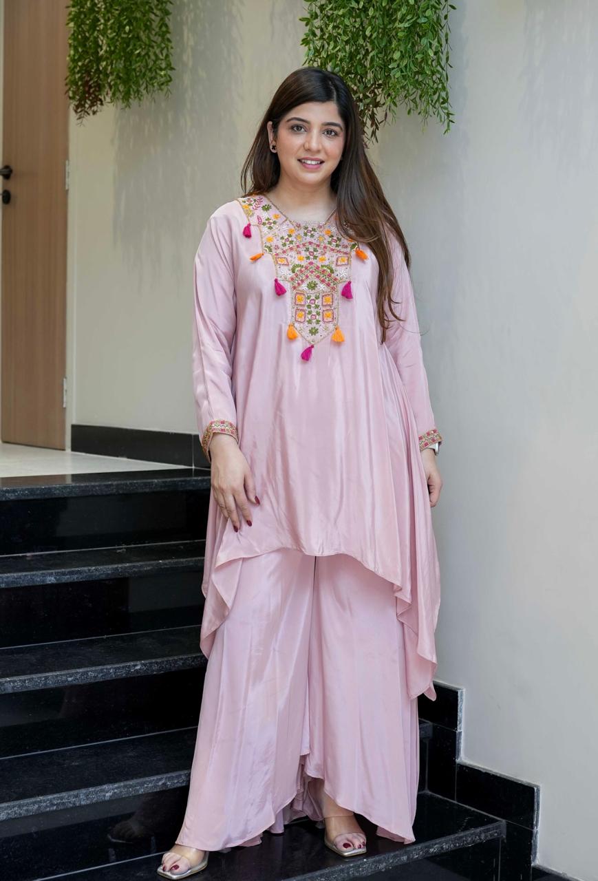 Pink French Crepe Embroidered Salwar Suit