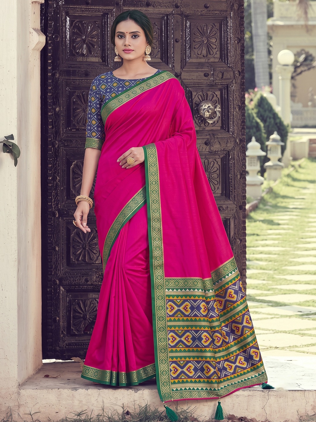 Pink Geometric Woven Work Silk Saree