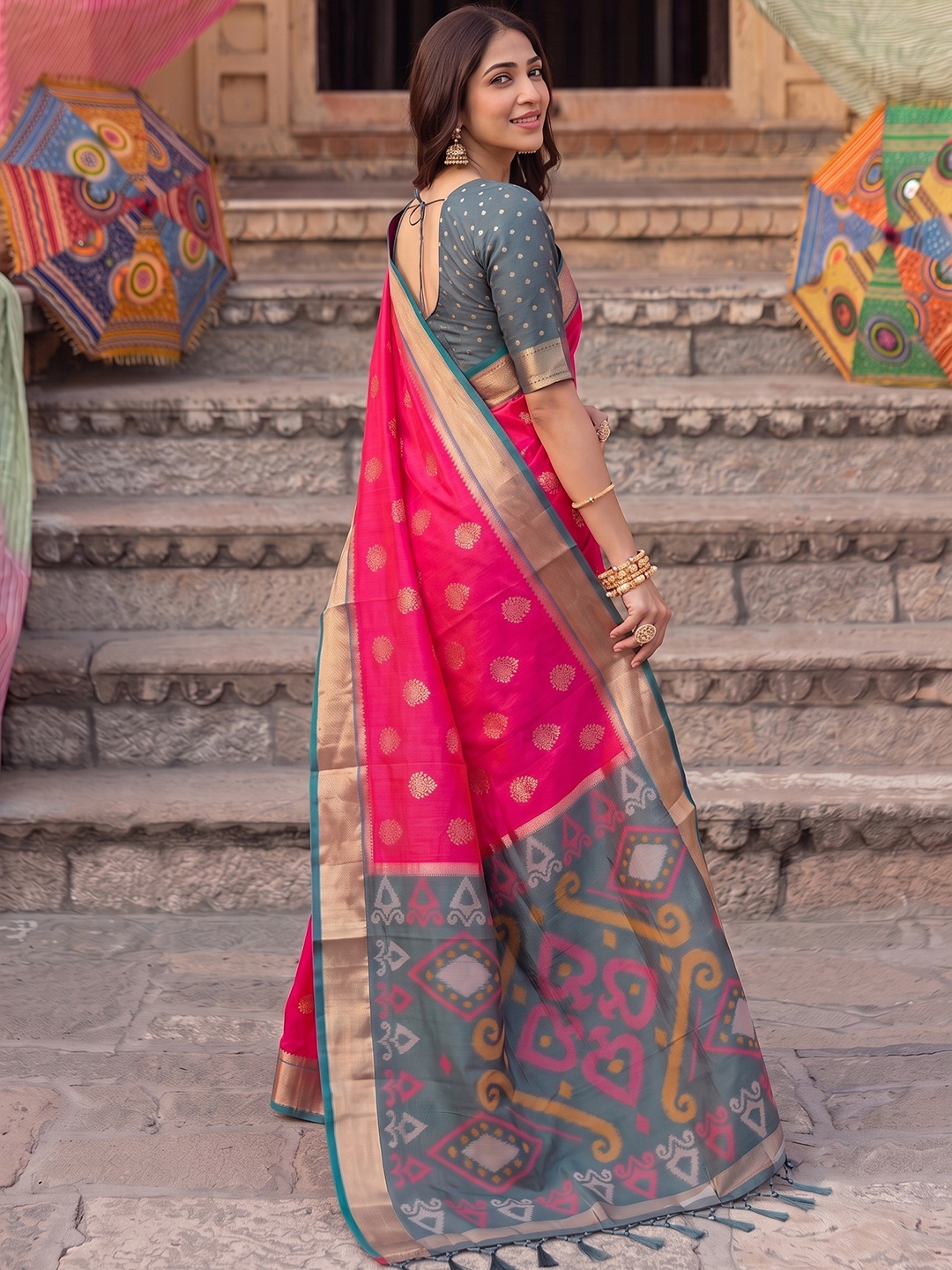 Pink Heritage Butti Woven Zari Jacquard Designer Soft Silk Saree
