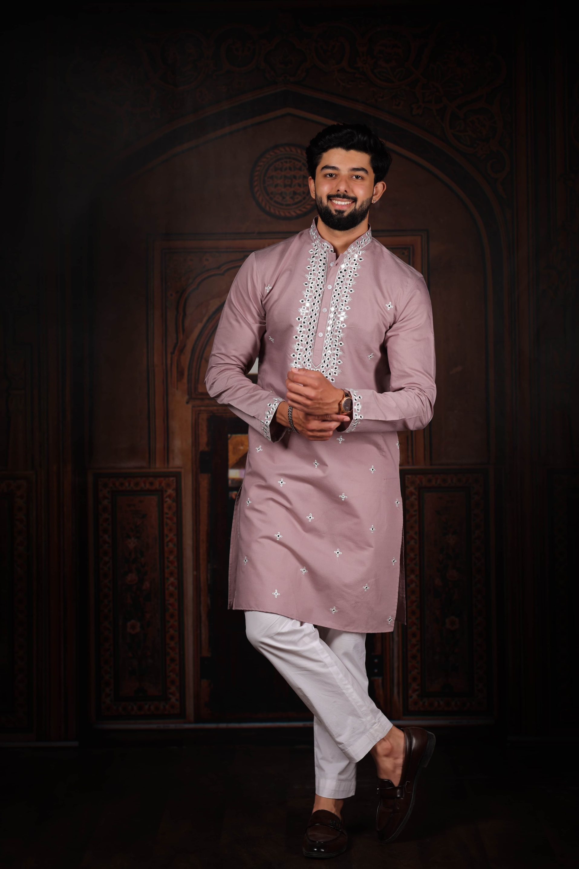 Pink Minimal Embroidery Kurta Pyjama