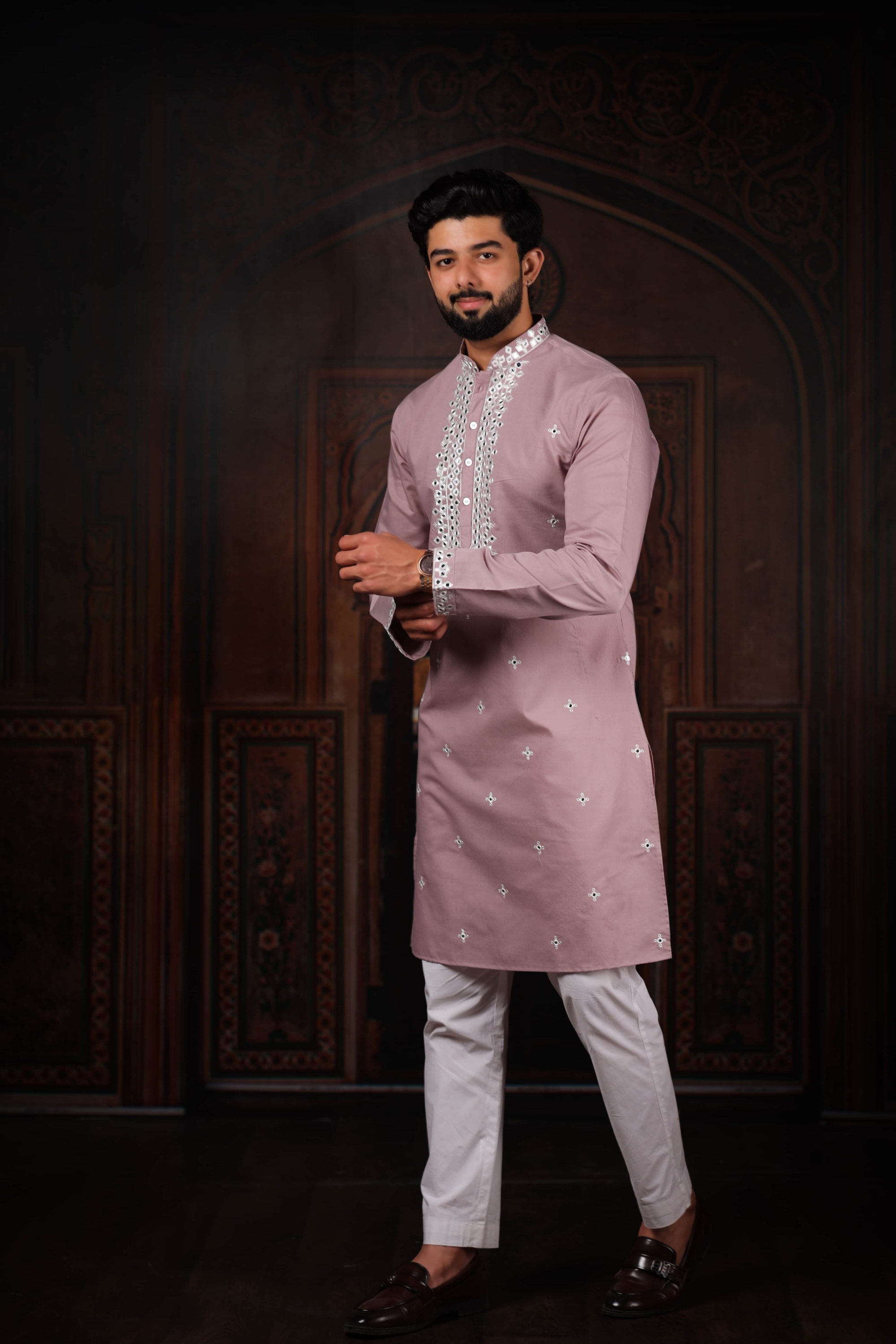 Pink Minimal Embroidery Kurta Pyjama