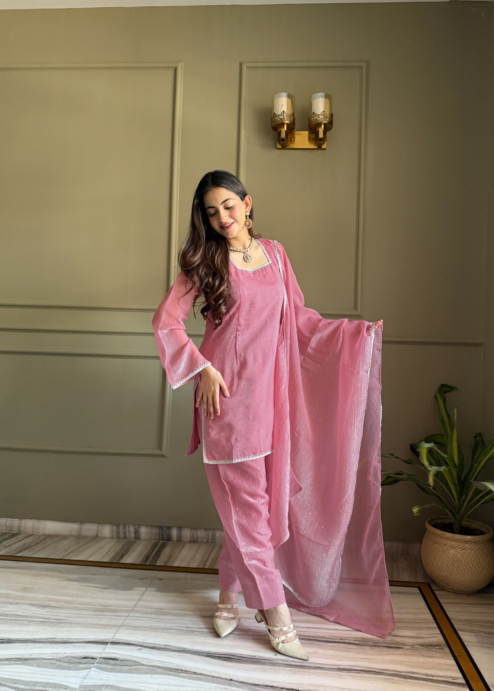 Pink Minimal Swarovski Crunchy Silk Straight Pant Suit