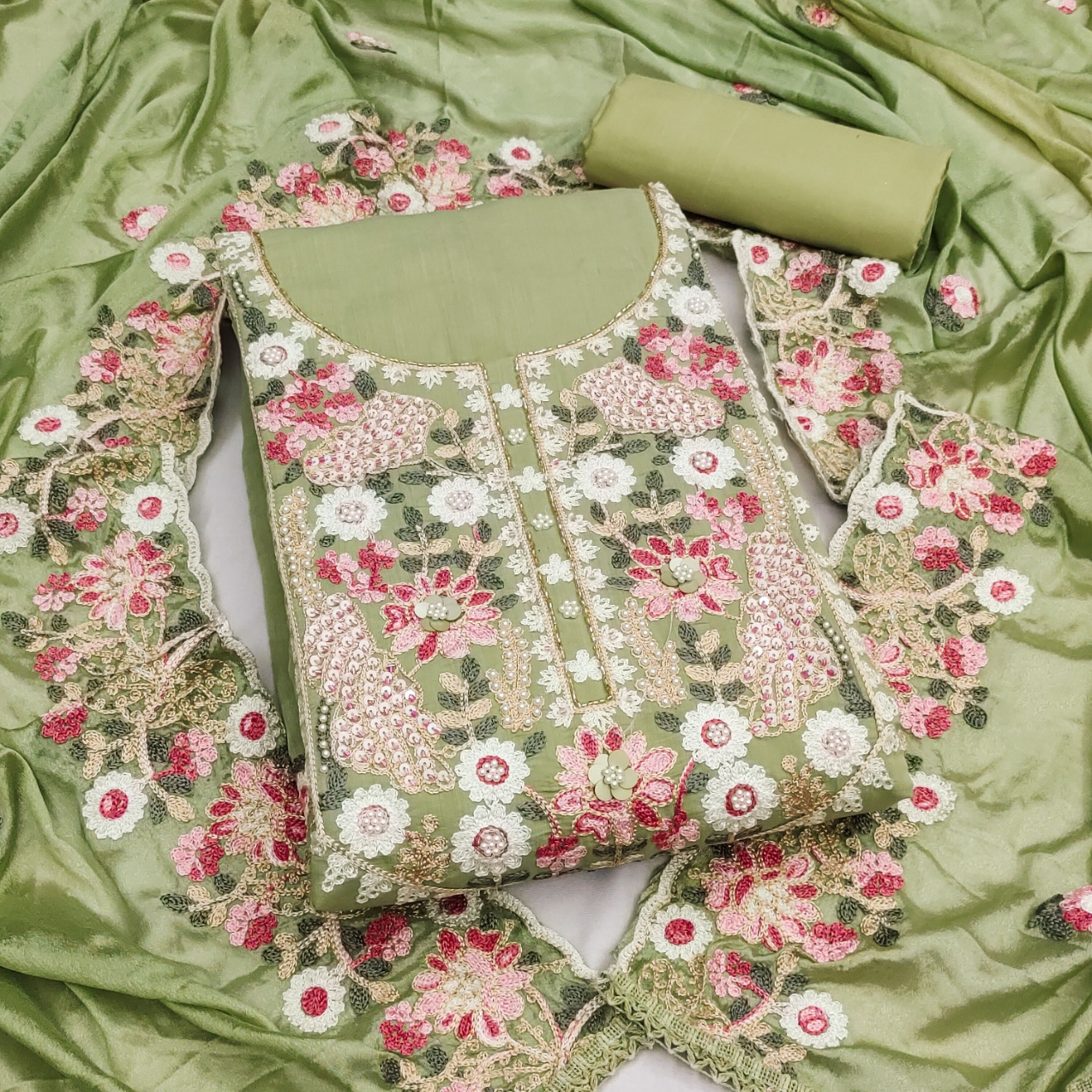 Pista Floral Embroidered Cotton Straight Suit