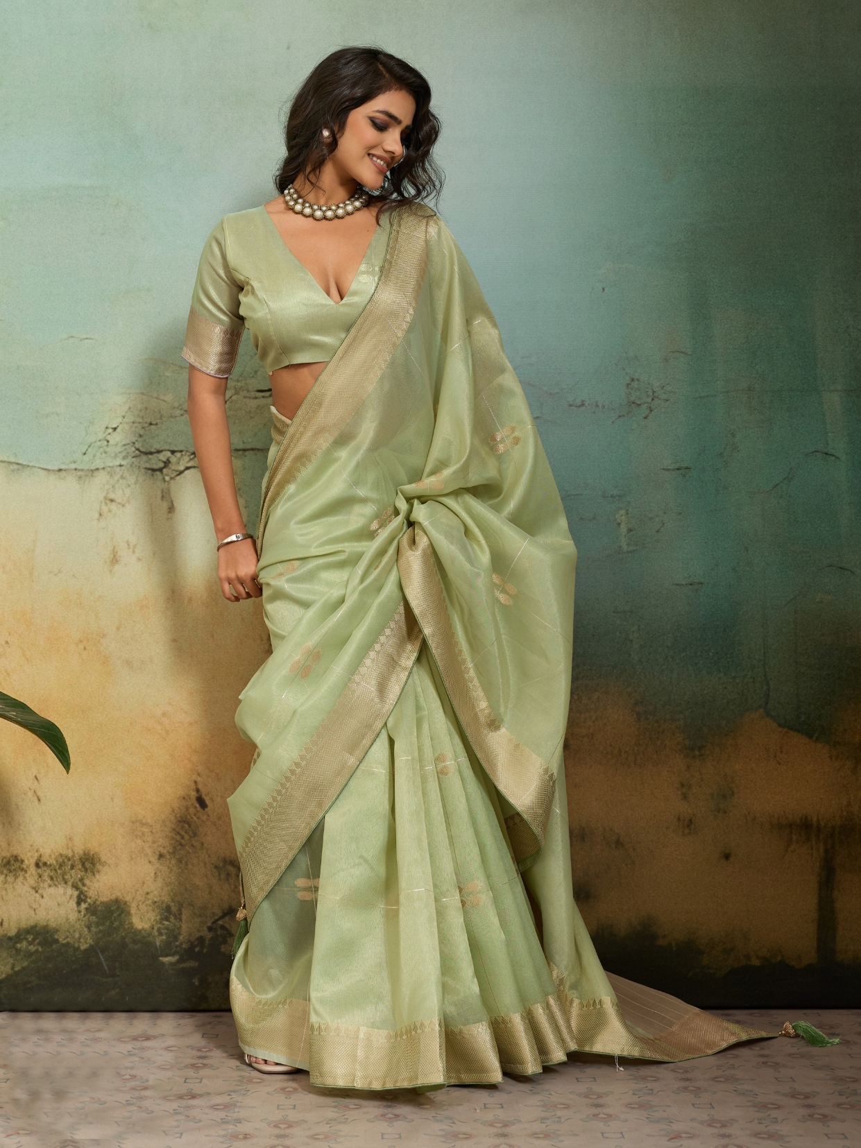 Pista Green Floral Zari Woven Tissue Linen Saree