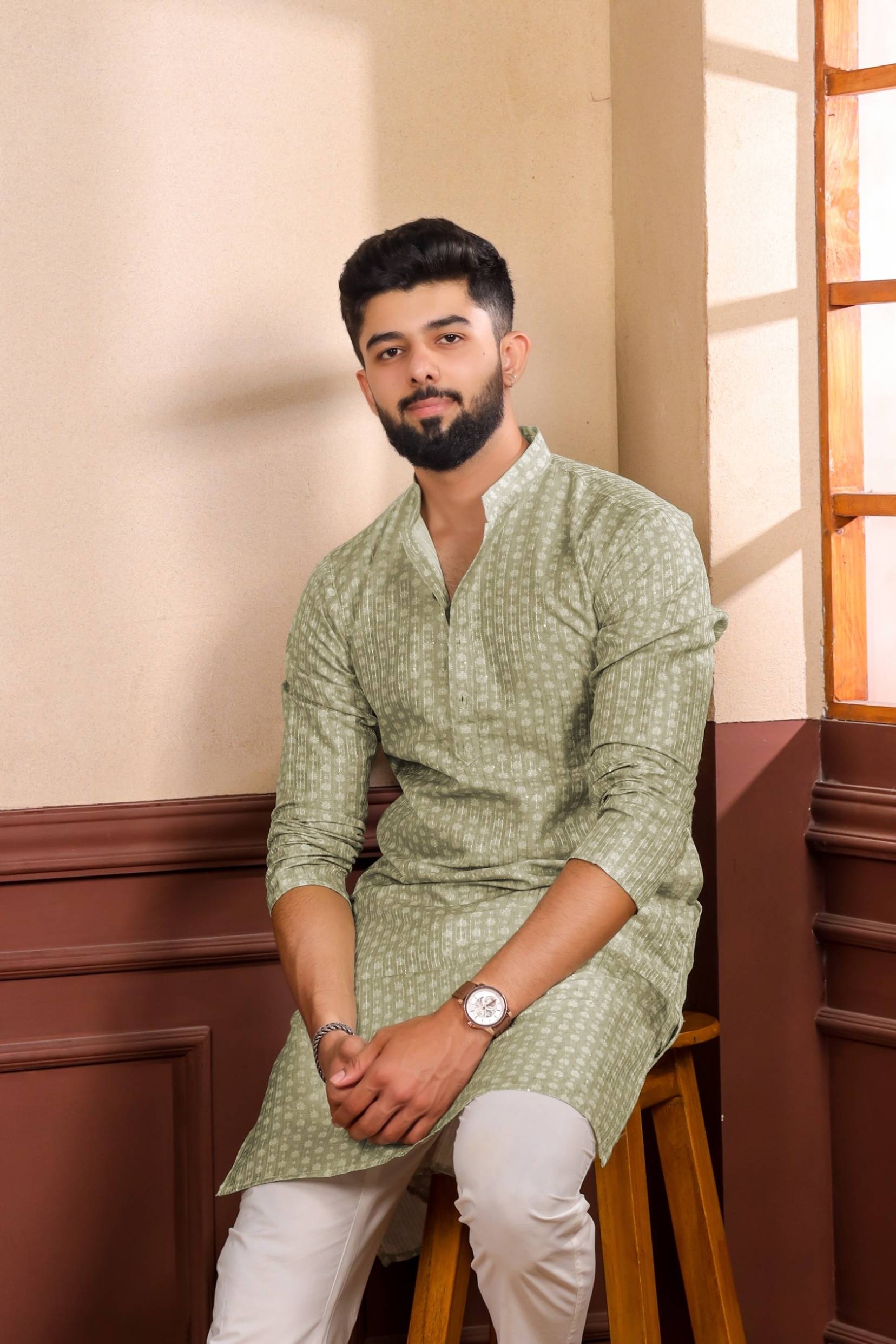 Pista Paisley Printed Art Silk Festive Kurta Pyjama