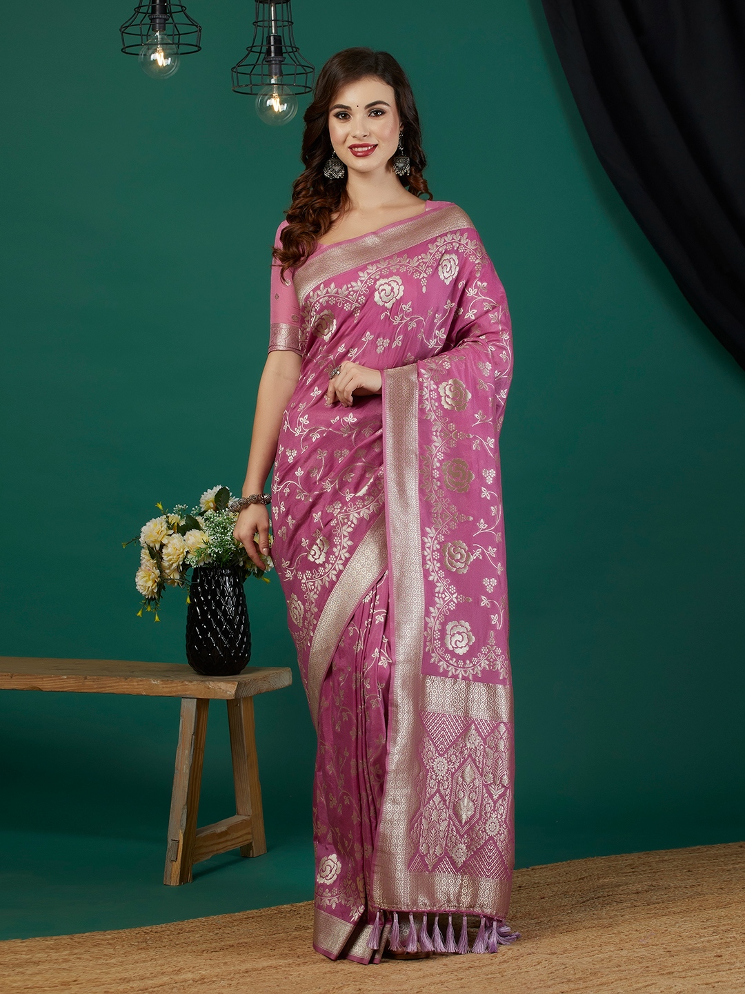 Purple Floral Jari Weaving Crepe Silk Saree