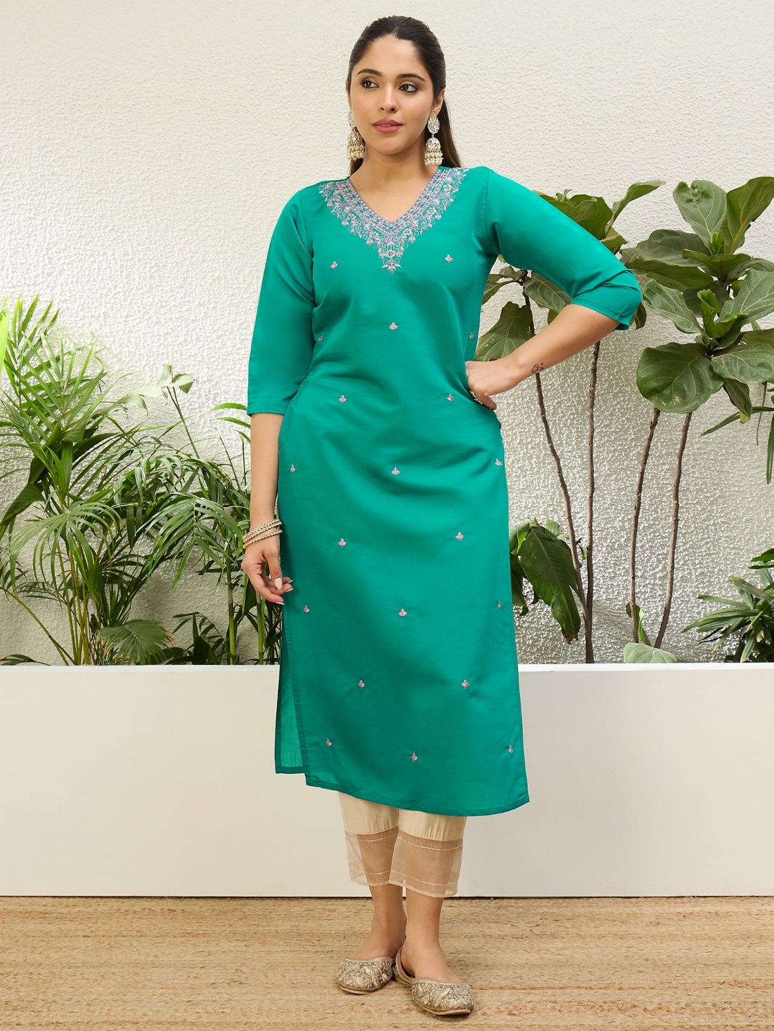 Rama Embroidered Pattern Embroidery Silk Kurti