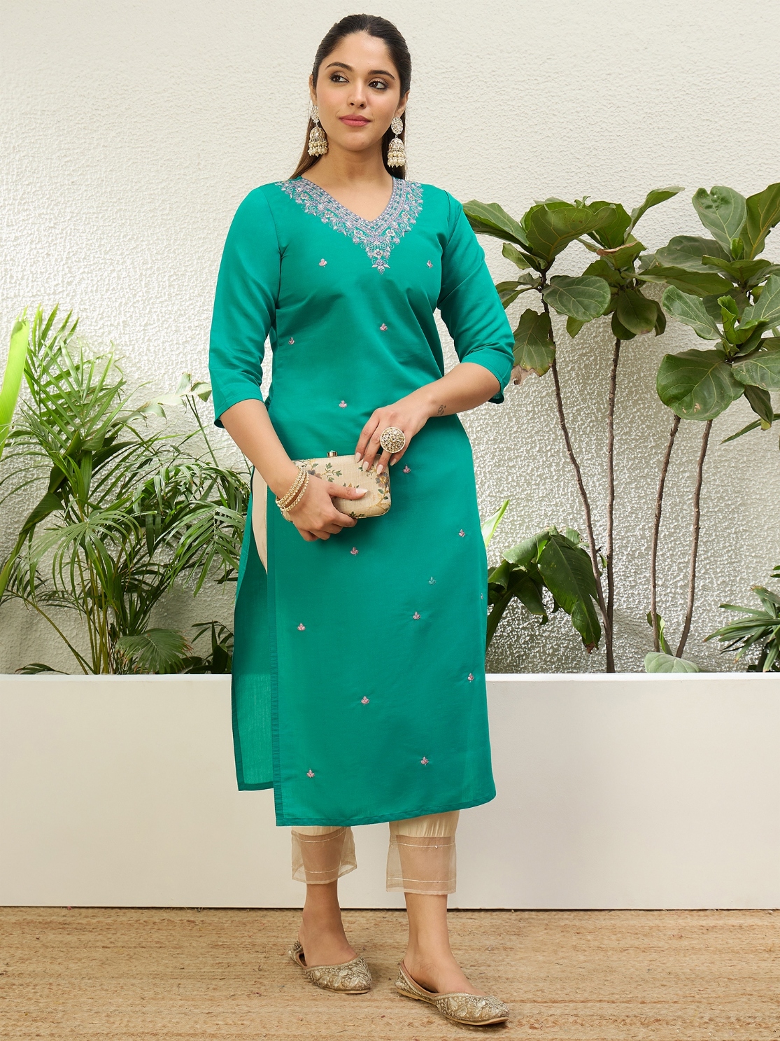 Rama Embroidered Pattern Embroidery Silk Kurti