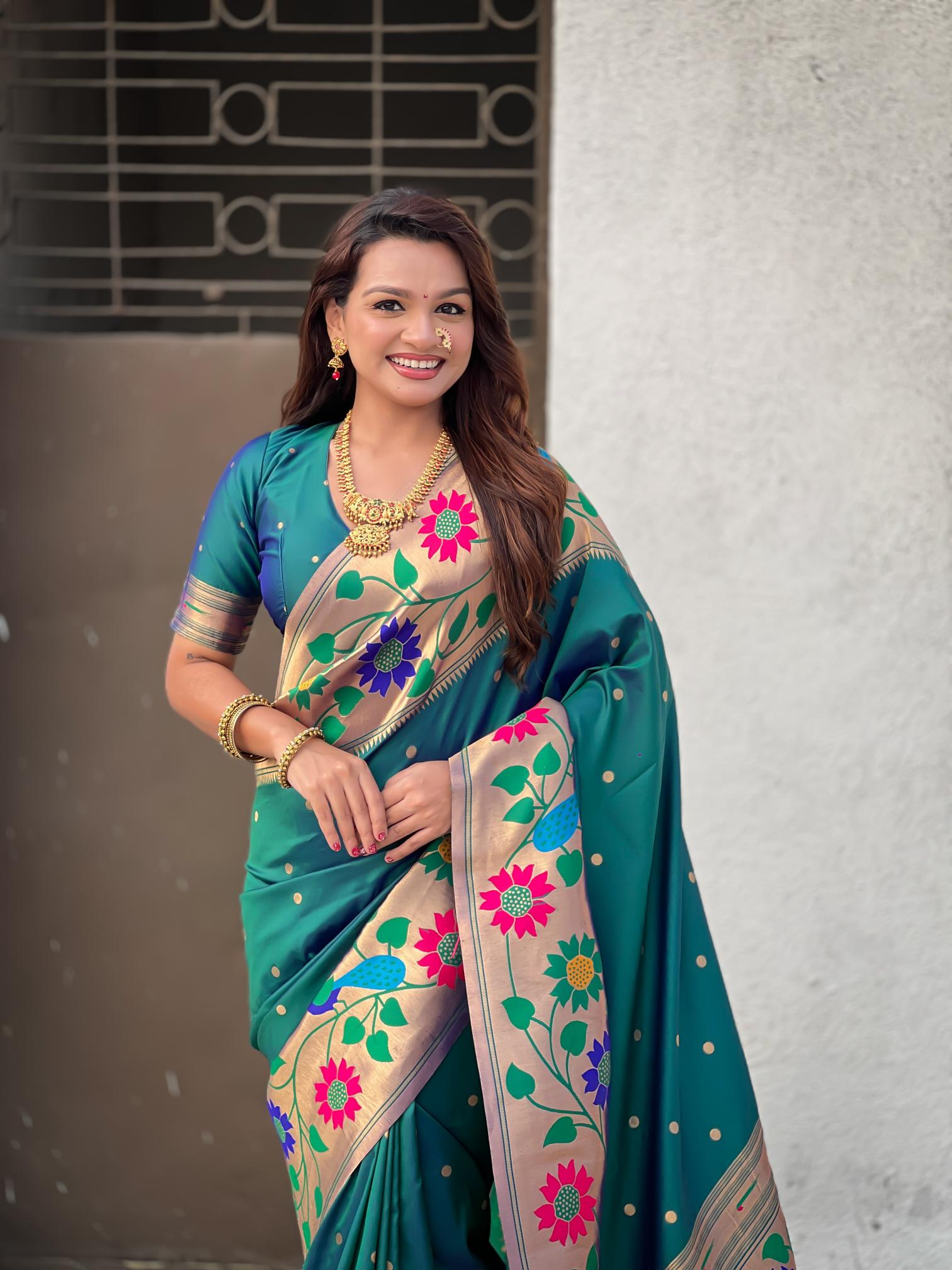 Rama Floral N Peacock Motif Paithani Silk Saree