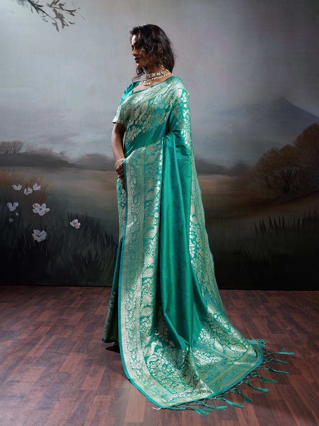 Rama Graceful Designer Silk Saree