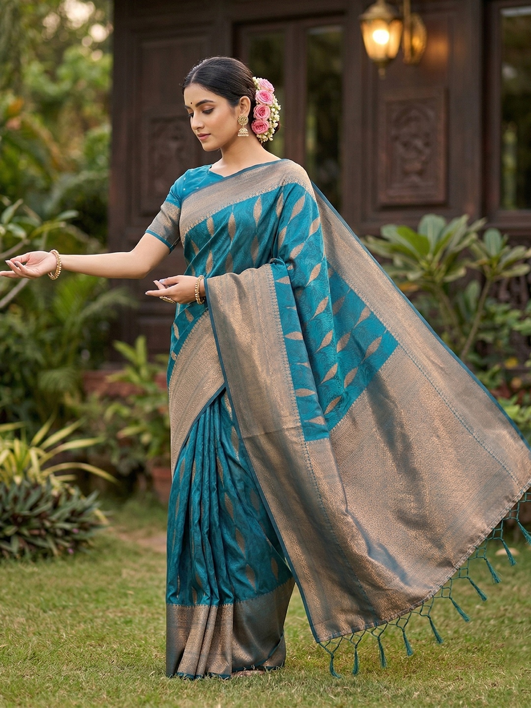 Rama Green Woven Silk Blend Saree
