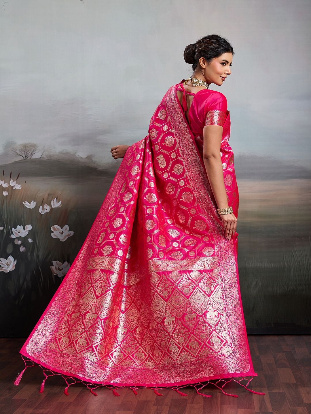 Rani Pink Geometric Zari Silk Blend Saree — alternate view