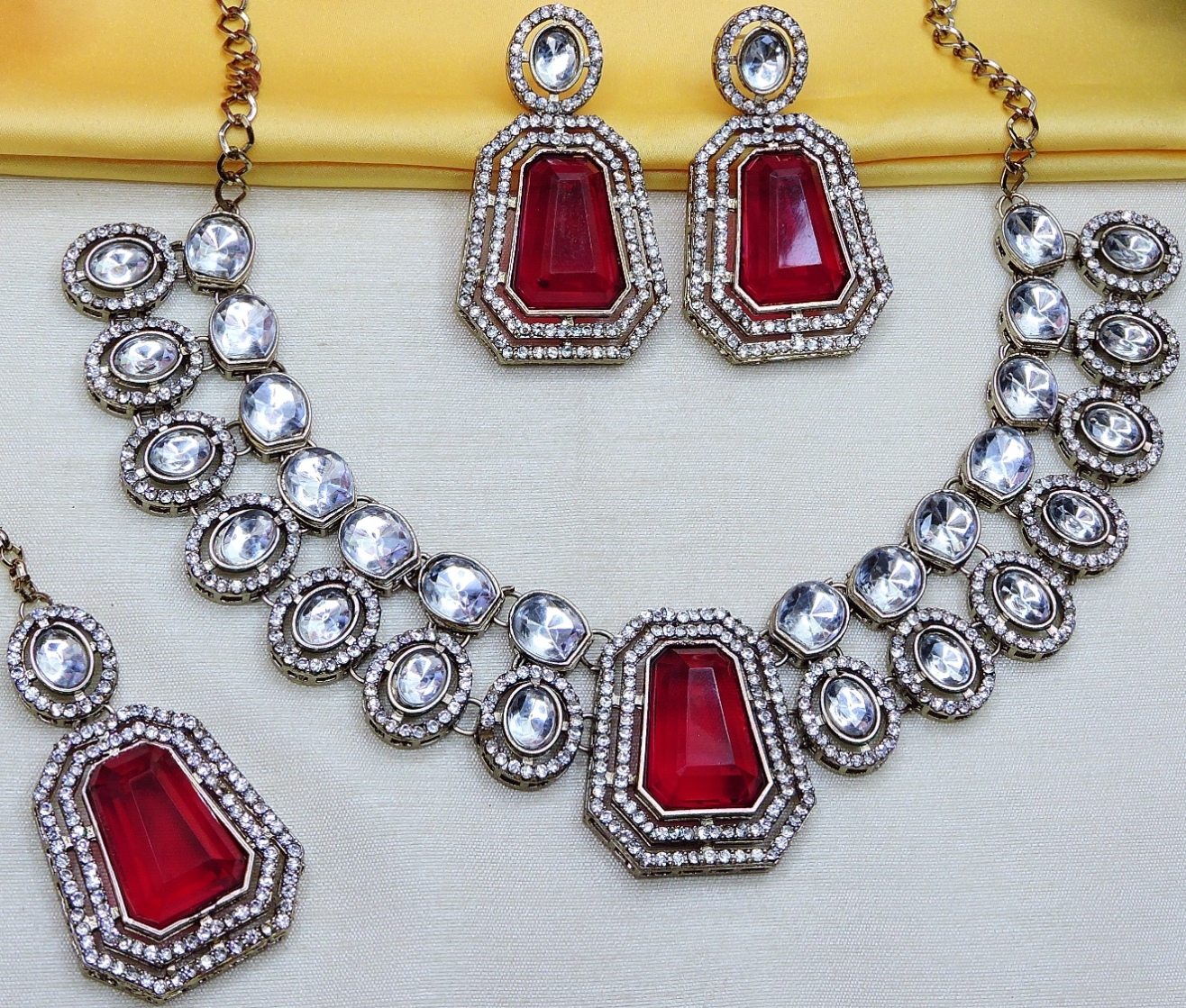 Rani Pink Weave Stone Alloy Bridal Necklace