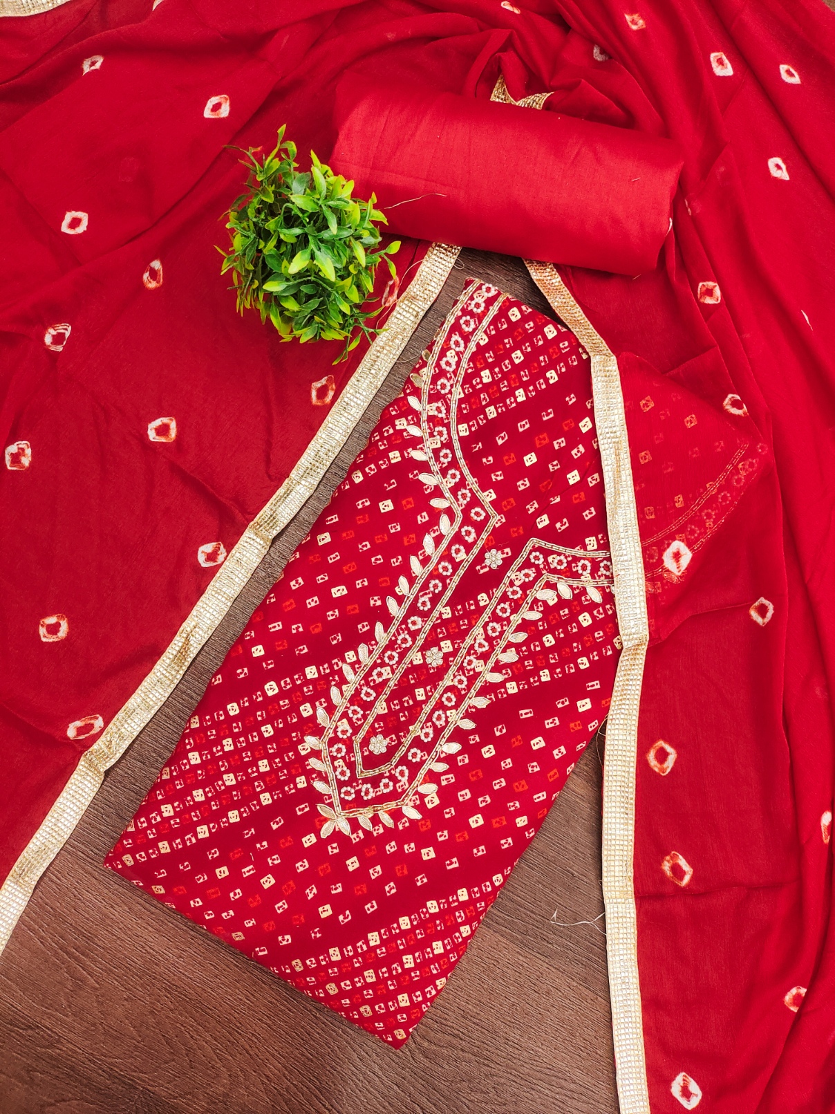 Red Classic Cotton Festive Print Salwar Suit
