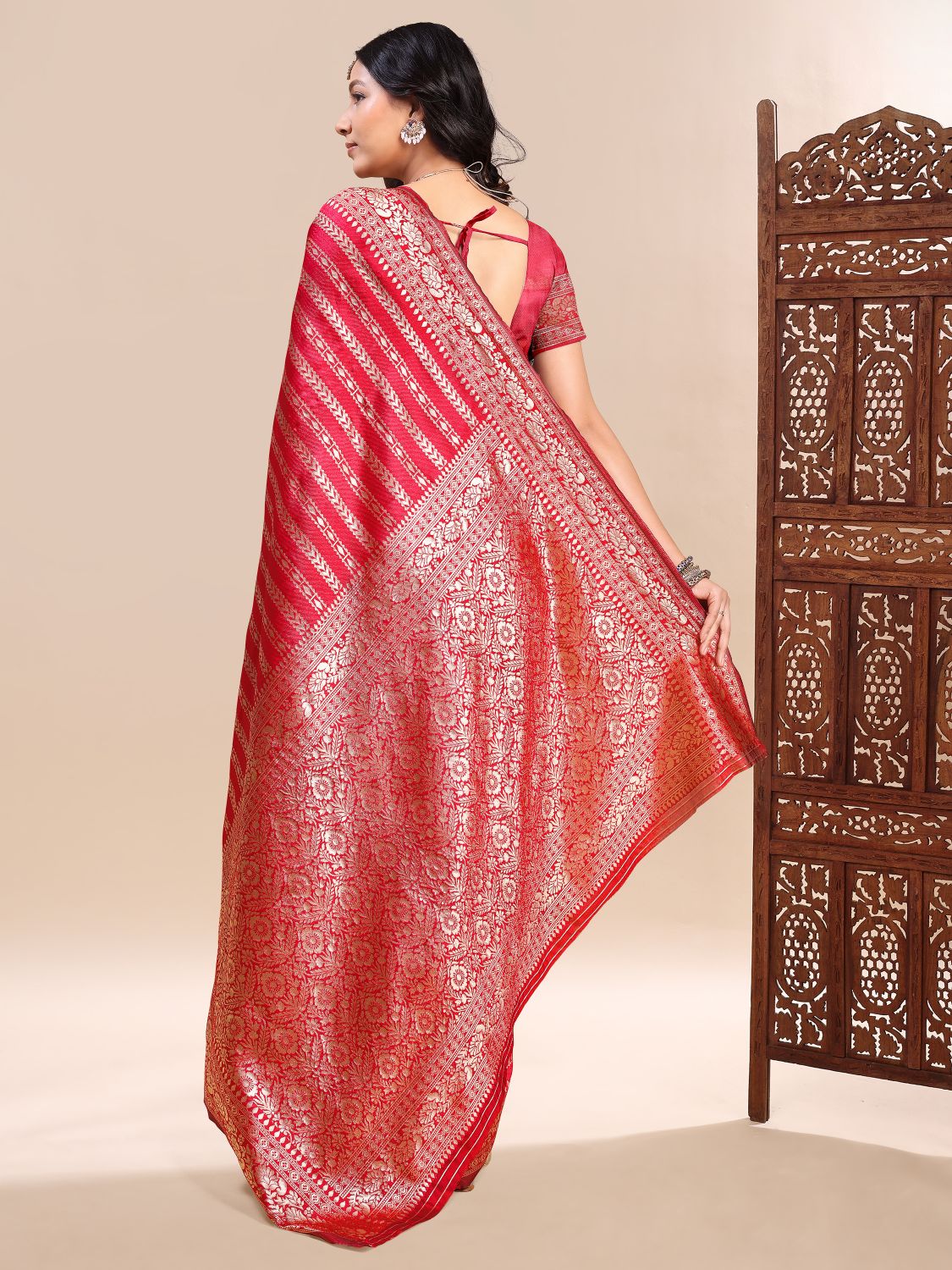 Red Lichi Silk Woven Designer Saree — alternate view