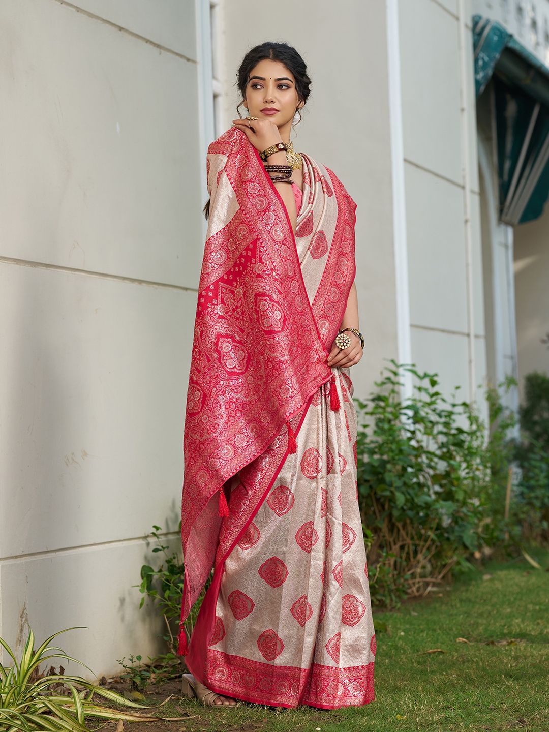 Red Silk Blend Woven Designer Saree