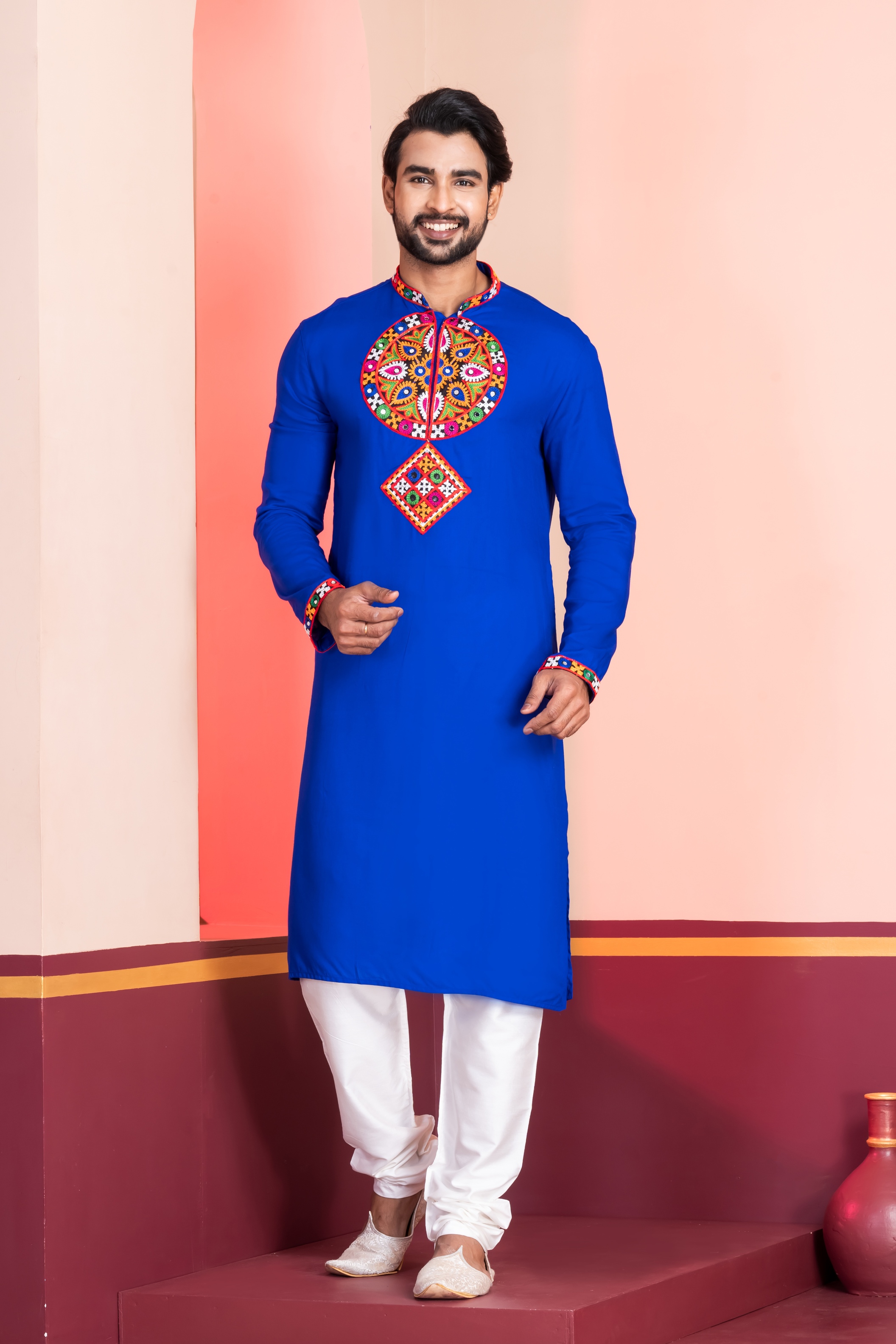 Royal Blue Solid Embroidered Kurta Pyjama