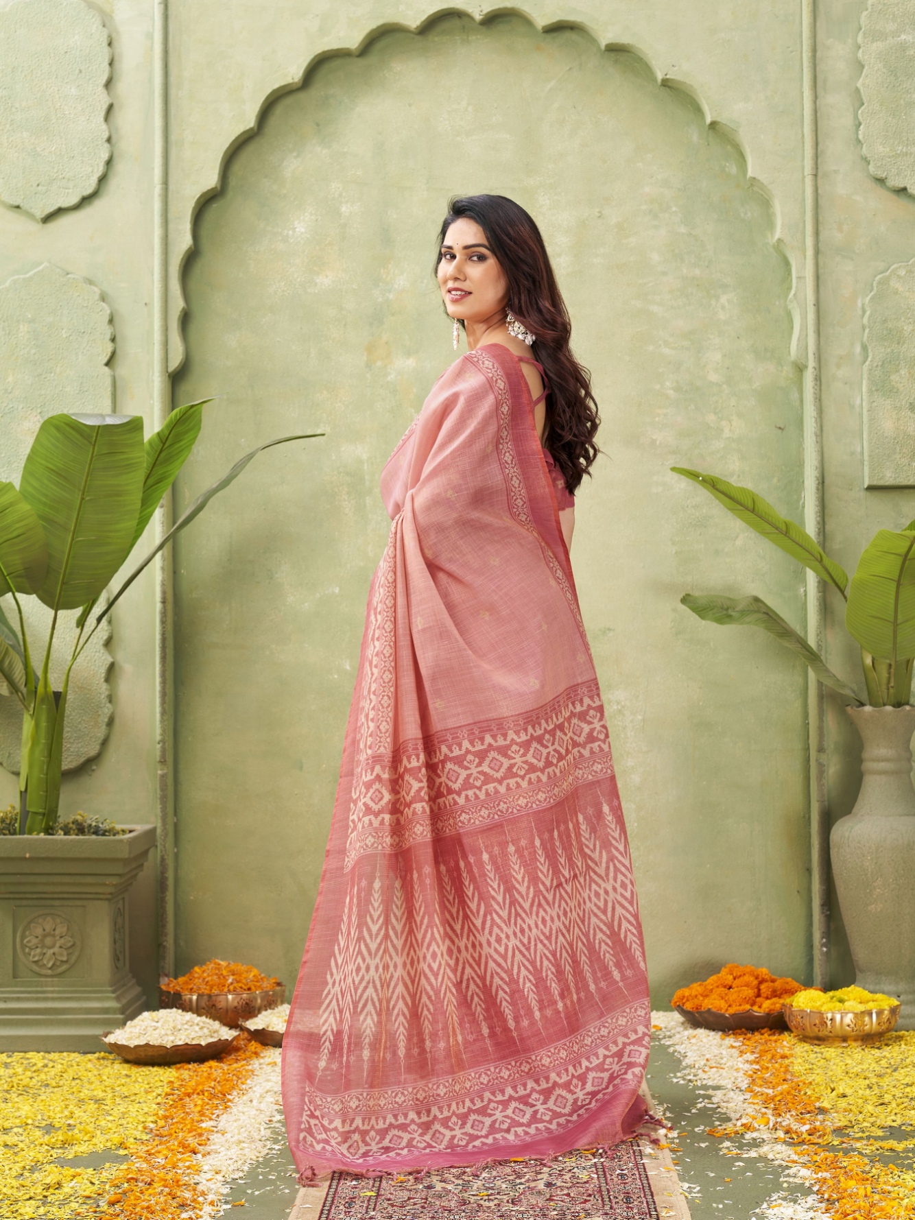 Salmon Geometric Print Jute Linen Saree — alternate view