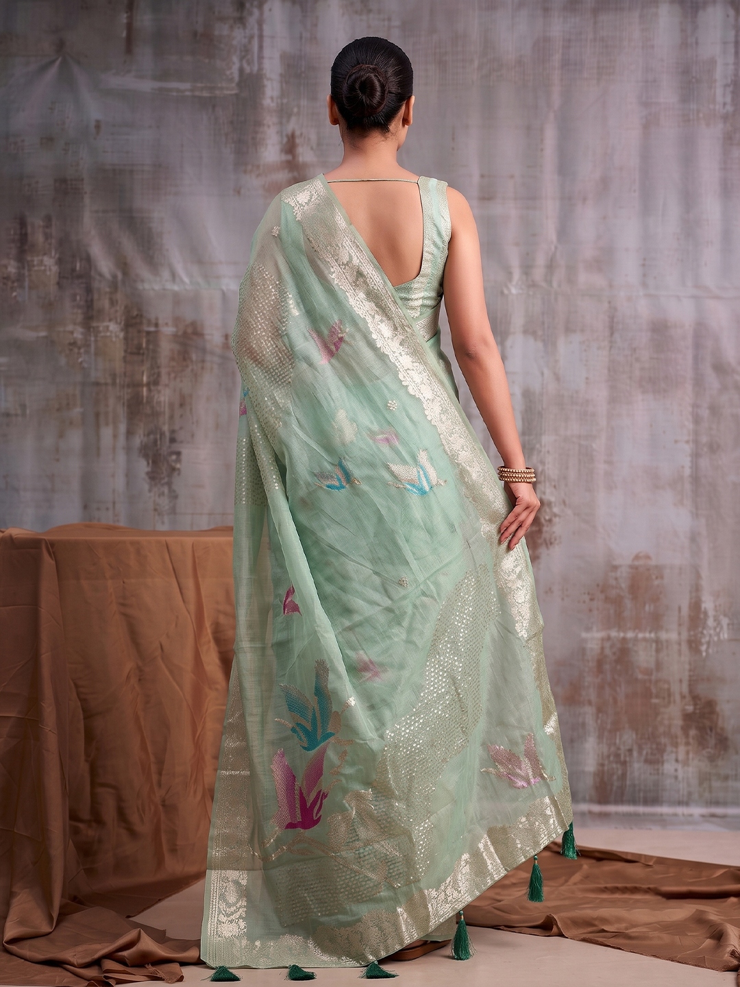 Sea Green Bird Motif Linen Cotton Saree — alternate view