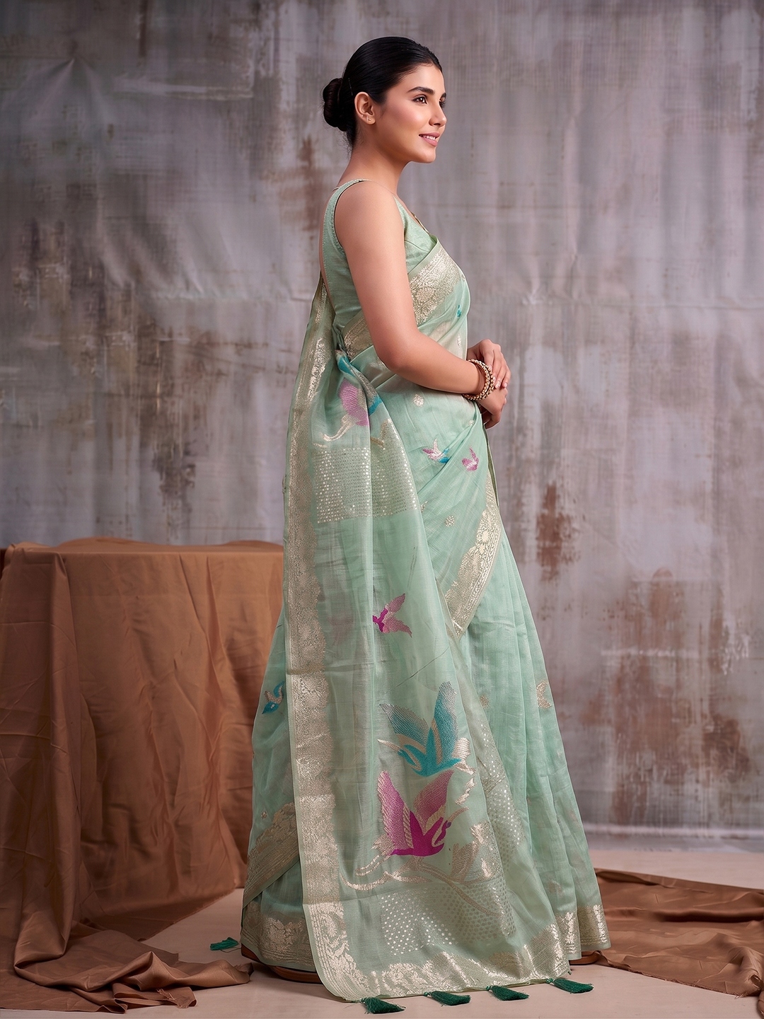 Sea Green Bird Motif Linen Cotton Saree