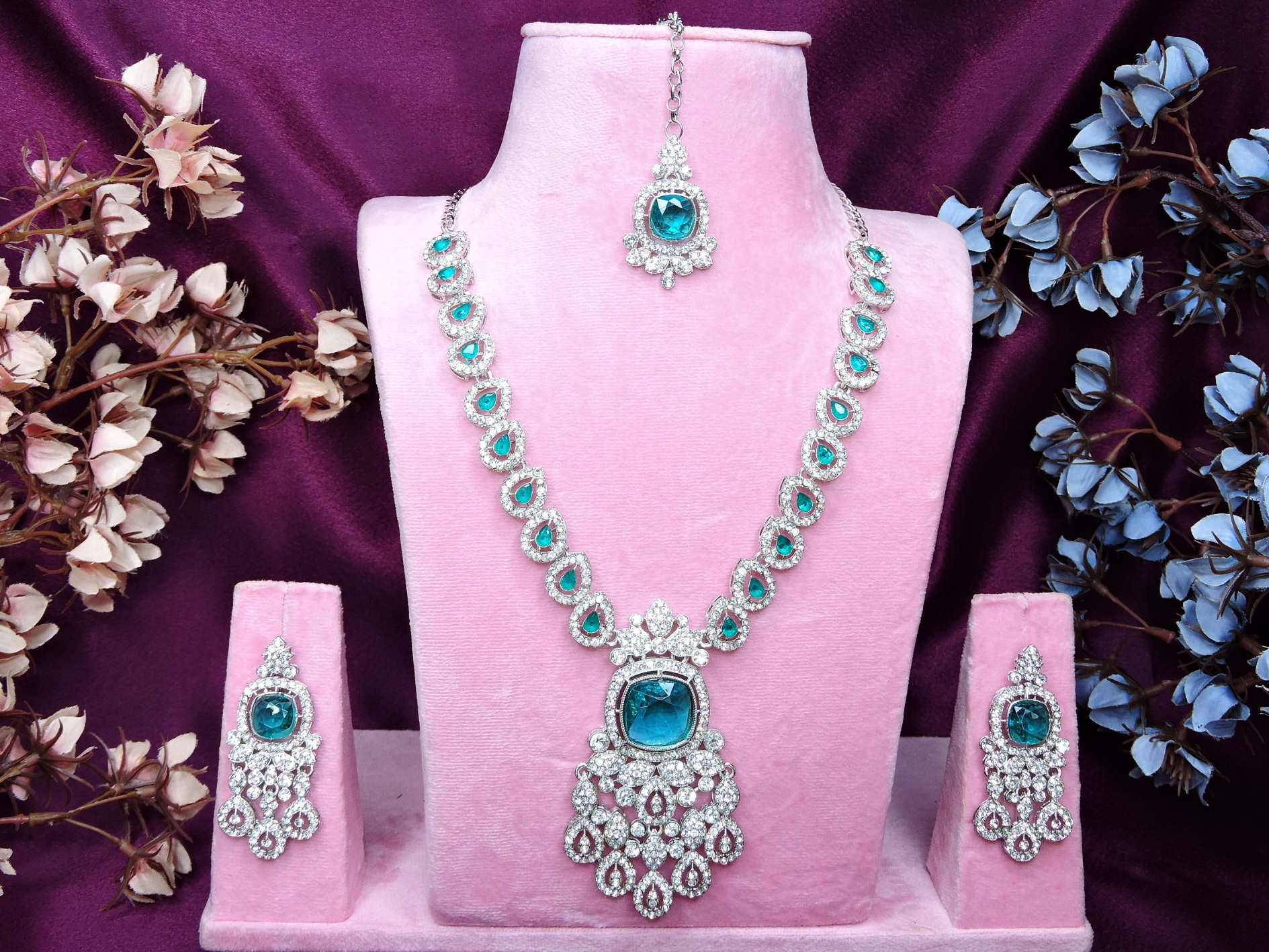 Sea Green Stone Alloy Necklace Set — alternate view