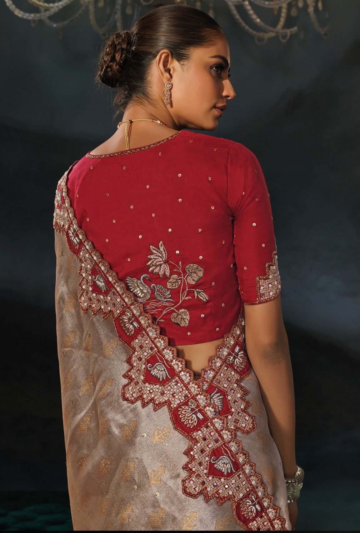 Silver Paisley Zari Thread Tanchoi Silk Saree — alternate view
