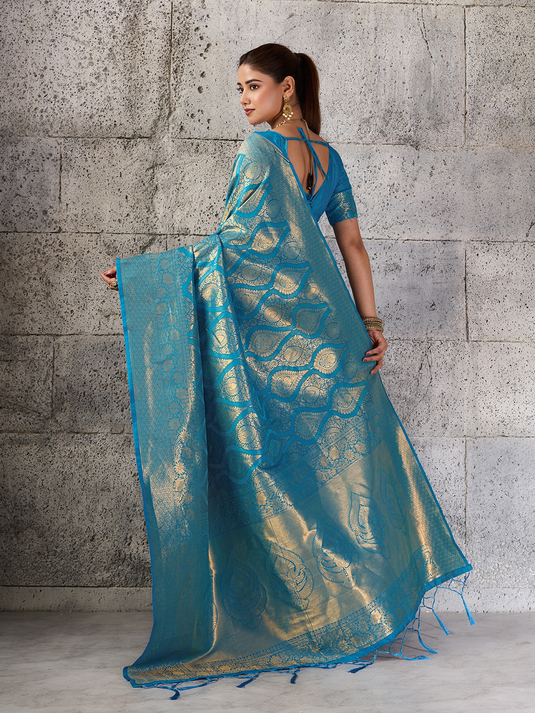 Teal Blue Paisley Woven Zari Kanjivaram Blend Saree — alternate view