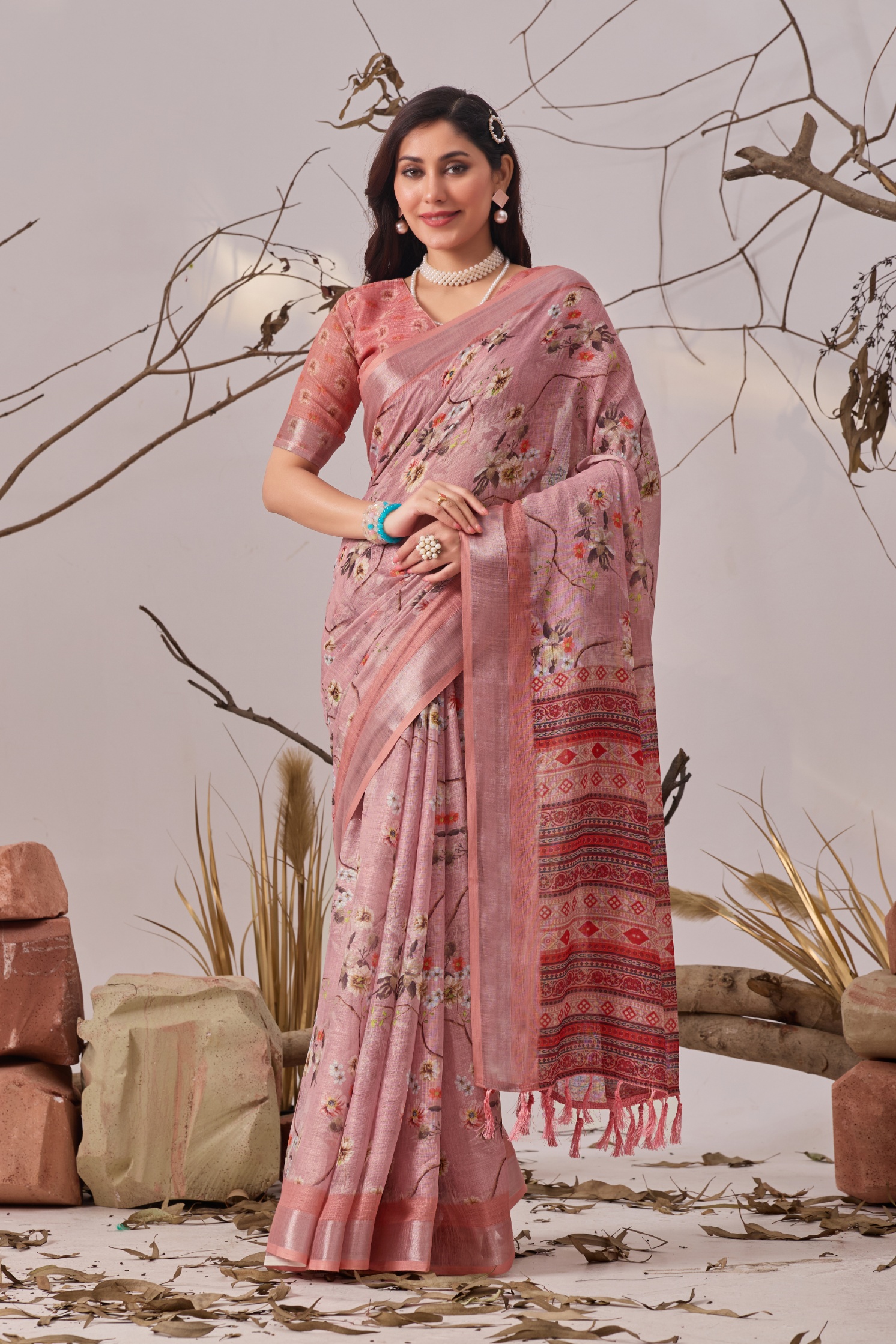 Vintage Floral Linen Saree
