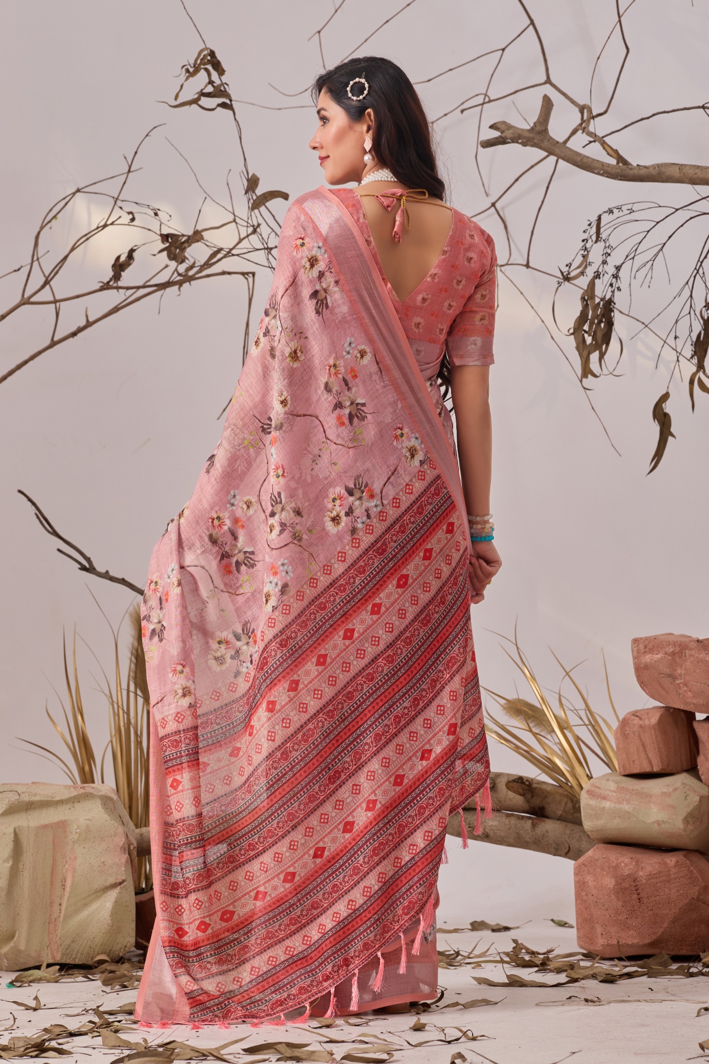 Vintage Floral Linen Saree — alternate view